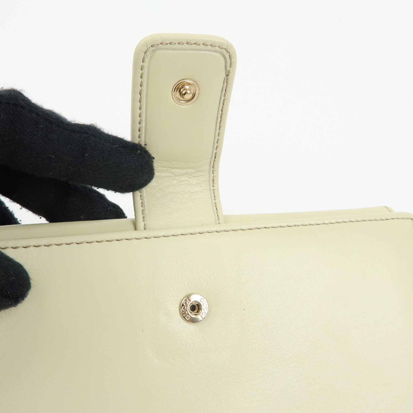 GUCCI Interlocking G Leather W Hook Long Wallet Ivory 162360