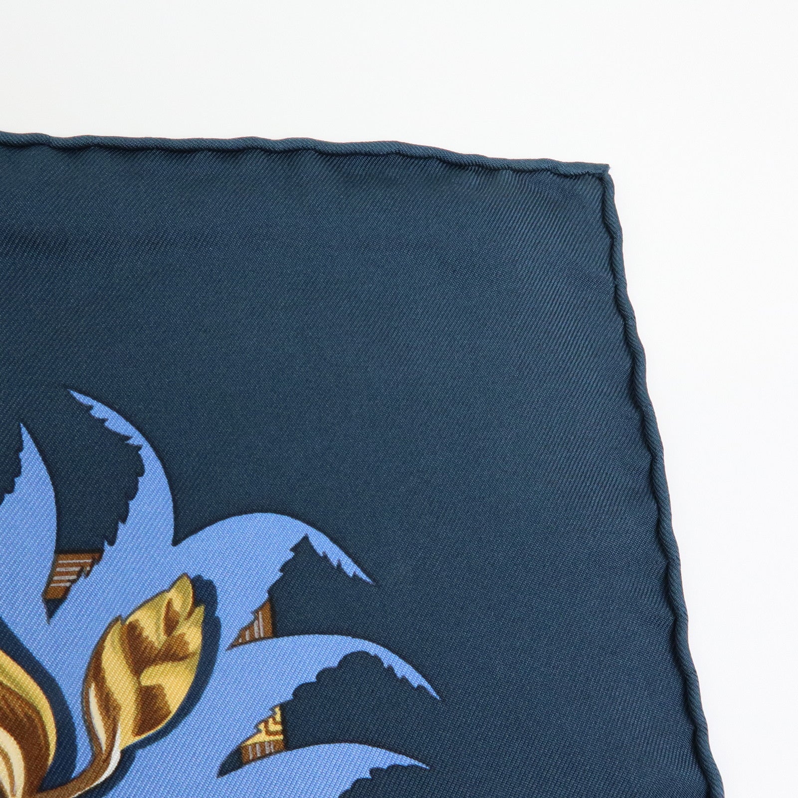 HERMES Carre 90 Silk 100% Scarf ALOHA Navy Light Brown