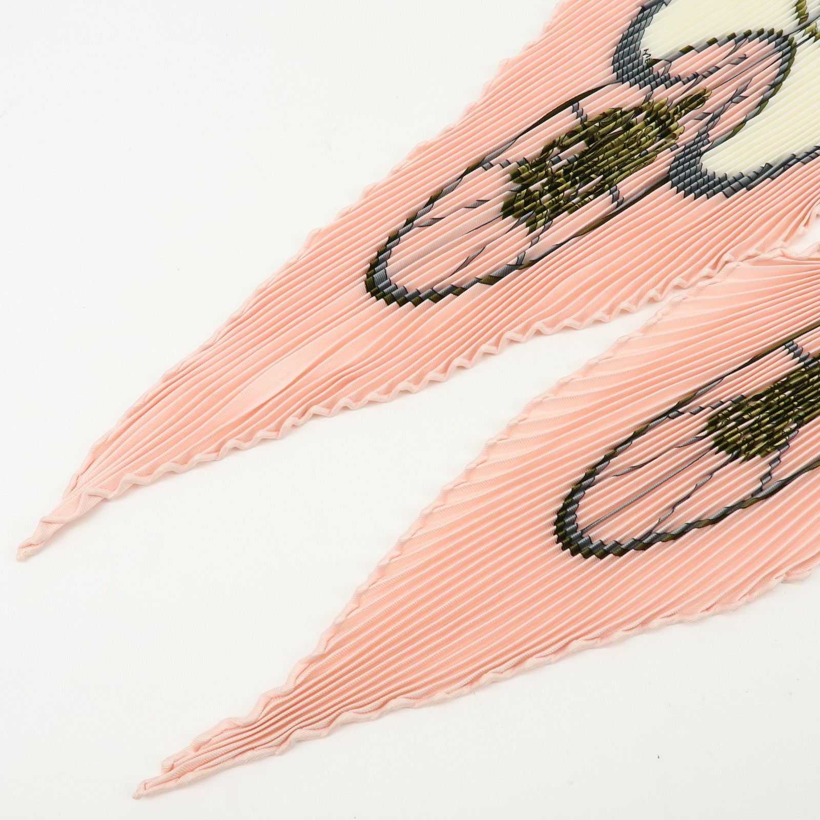 HERMES Pleated Carre 90 Silk 100% SPRINGS Light Pink