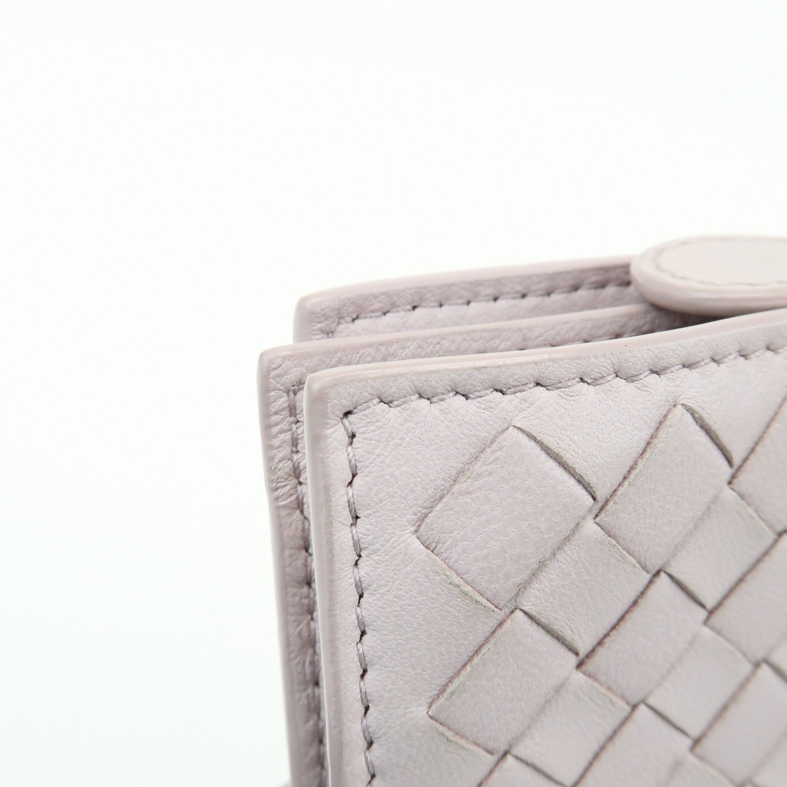 BOTTEGA VENETA Intrecciato Leather Bi-fold Comact Wallet Lavender