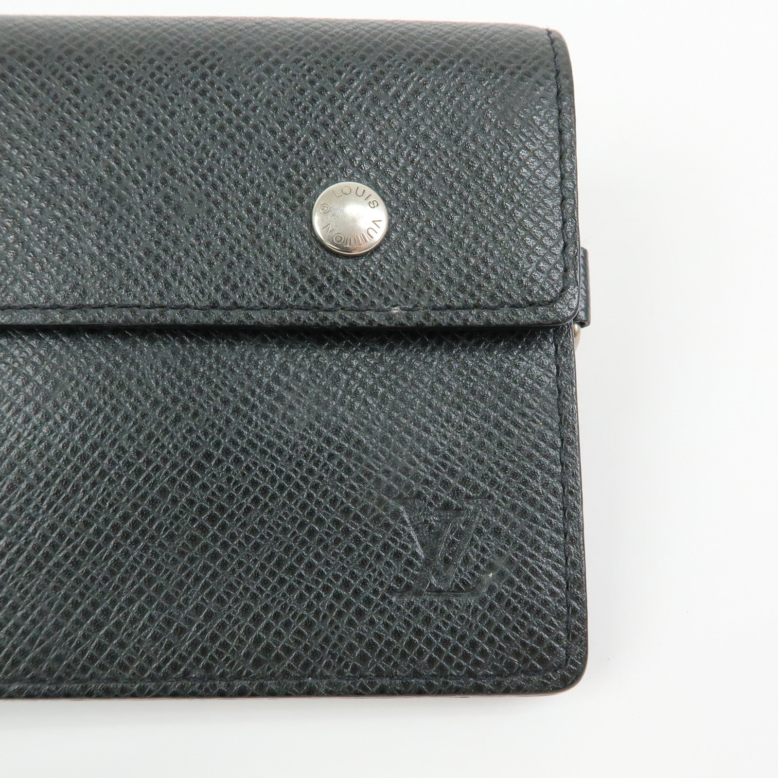 Louis Vuitton Taiga Portefeuille Accordion Wallet Ardoise M30992