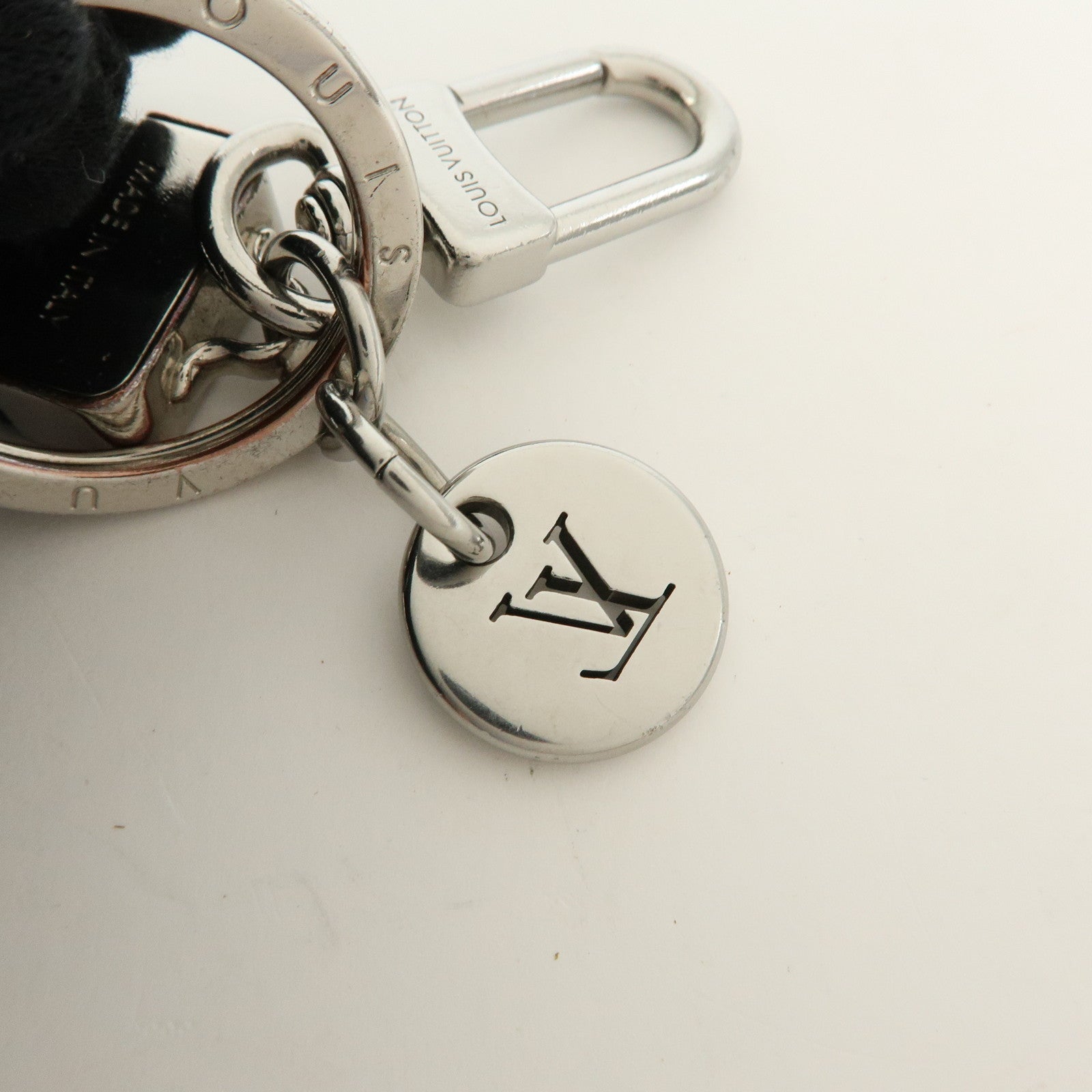 Louis Vuitton Monogram Eclipse Reverse Neo LV Club Bag Charm M01526