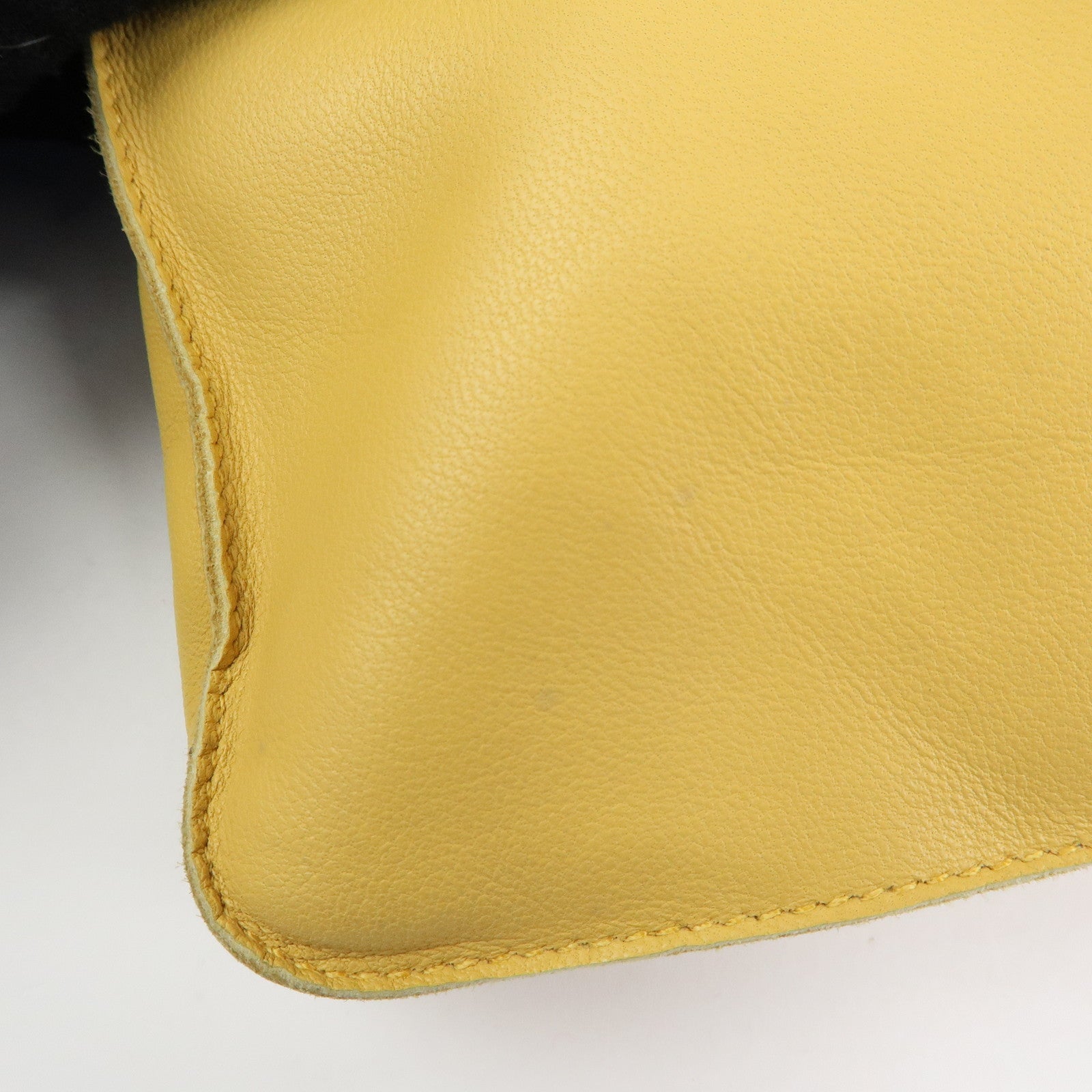 HERMES Clou de Selle Lamb Skin Shoulder Bag  □Q Stamped Yellow