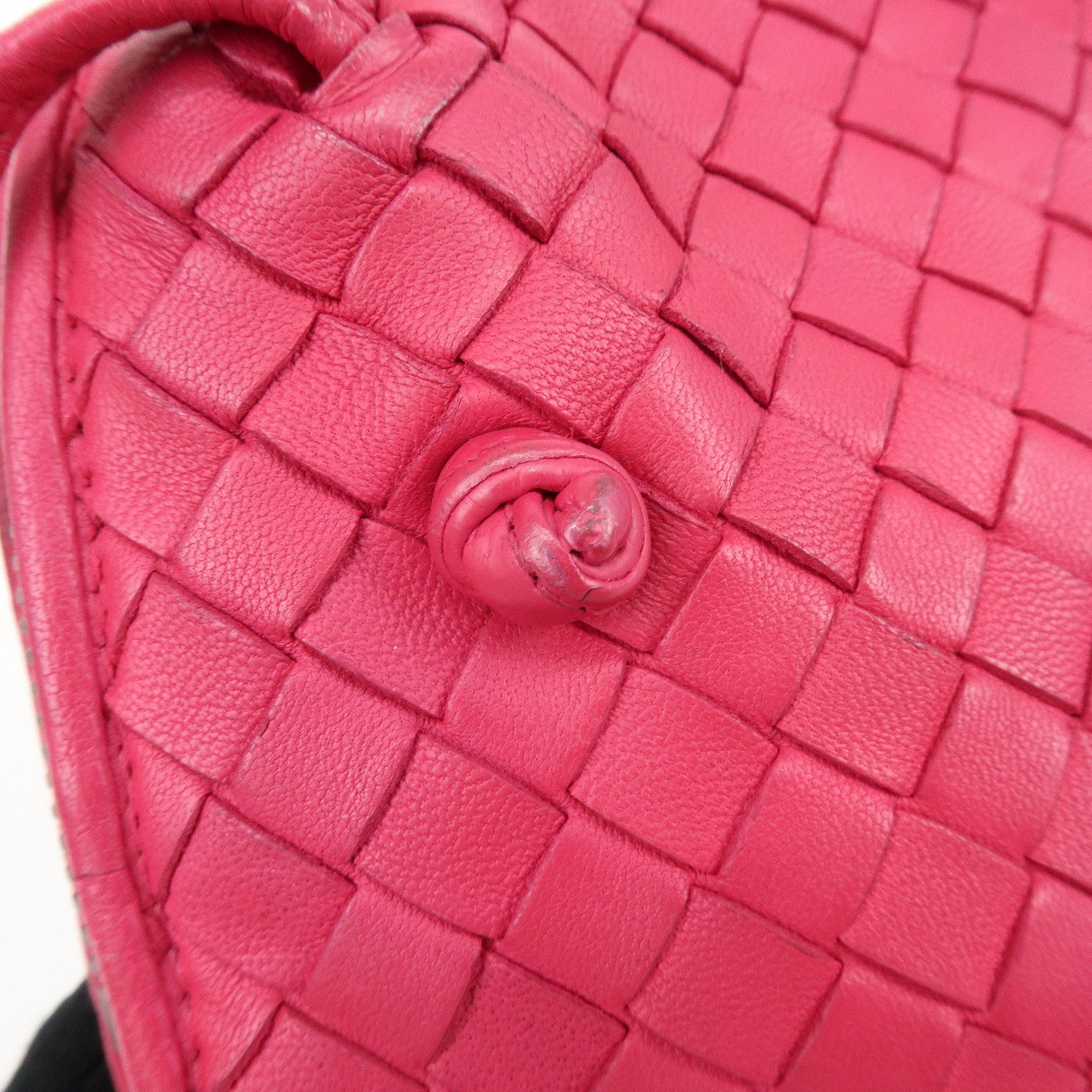 BOTTEGA VENETA Inttrecciato Nodini Leather Shoulder Bag Pink