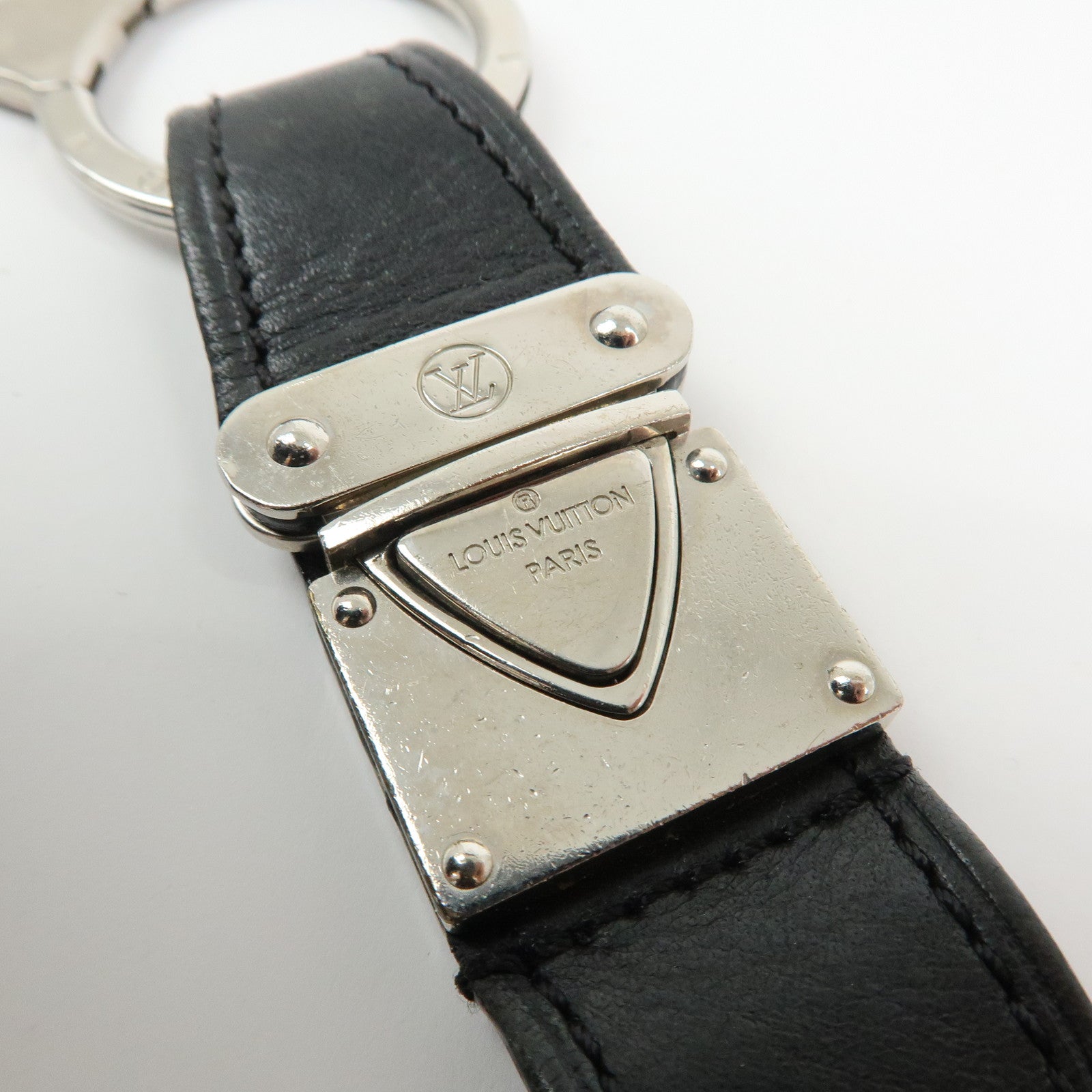 Louis Vuitton Porte Cles Valle Key Ring Key Chain Black M85034