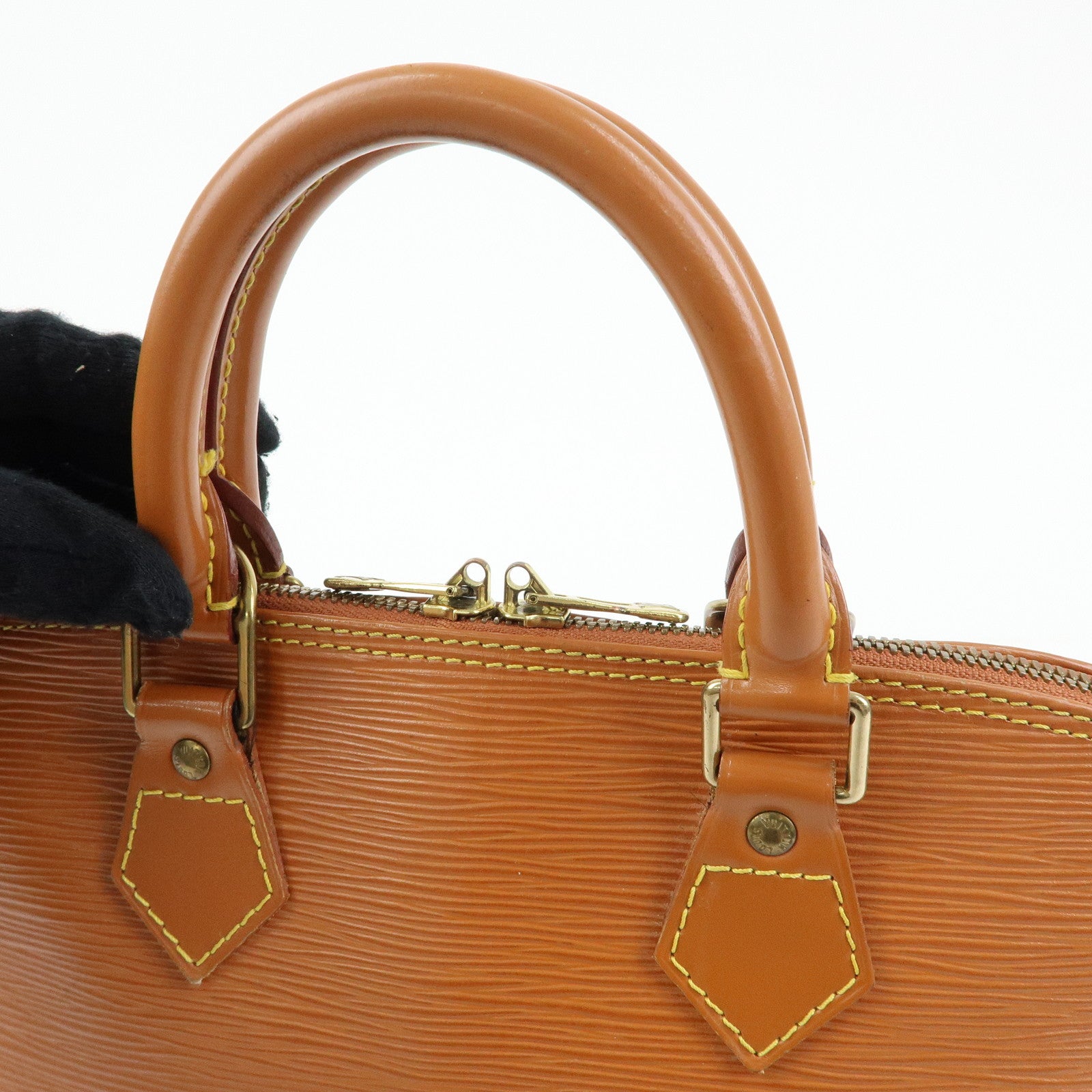 Louis Vuitton Epi Alma PM Leather Hand Bag Zipang Gold M52148