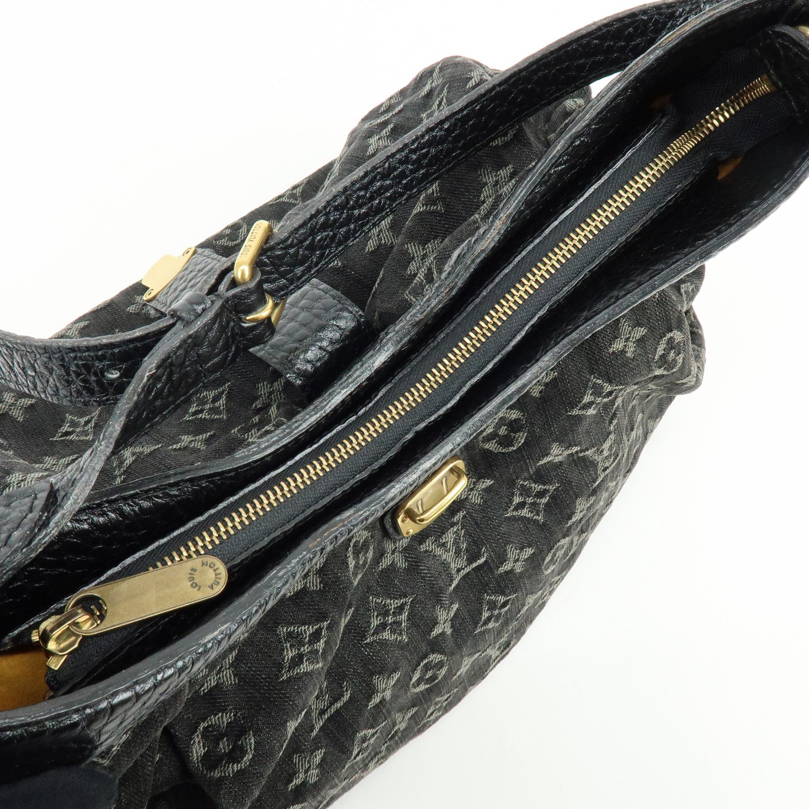 Louis Vuitton Monogram Denim XS Shoulder Crossbody Bag Noir M95608