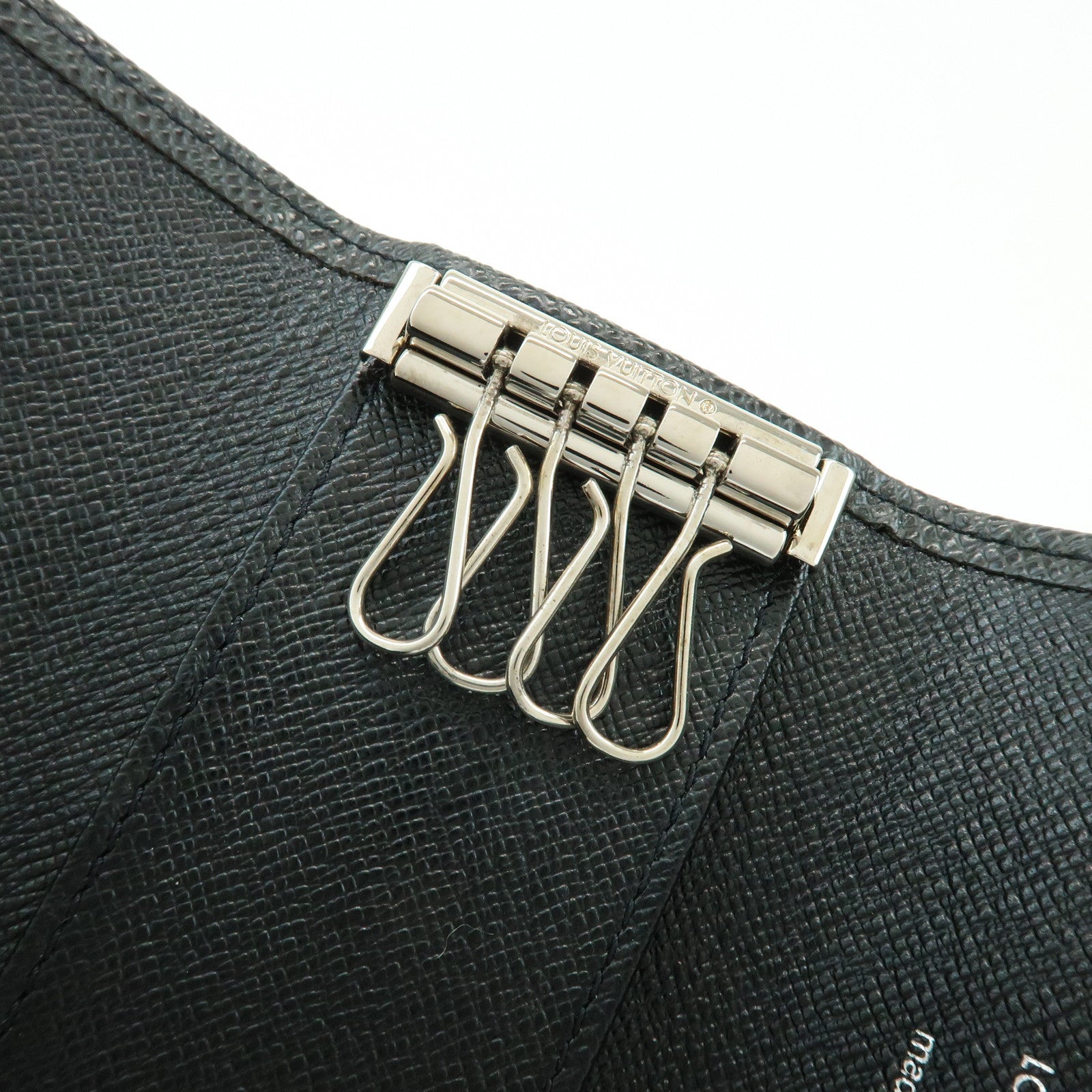 Louis Vuitton Taiga Multicles 4 Key Case Key Holder Ardoise M30522