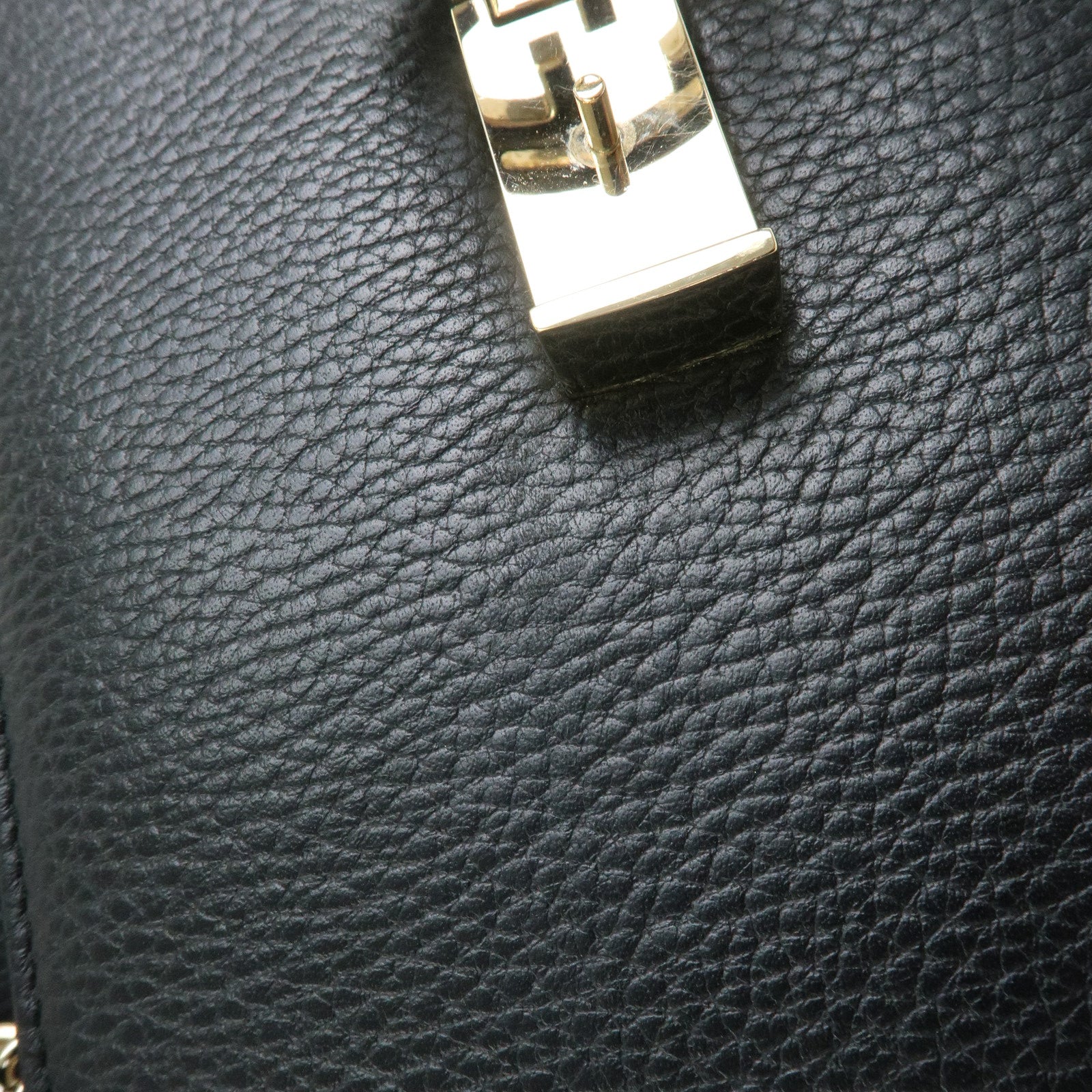 GUCCI Interlocking G Leather Chain Flap Shoulder Bag Black 510304