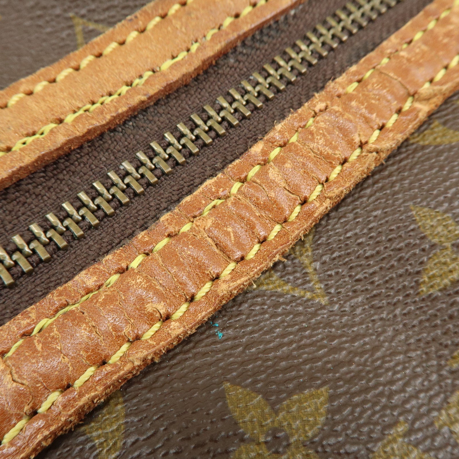Louis Vuitton Monogram Sac Souple 55 Boston Bag Brown M41622