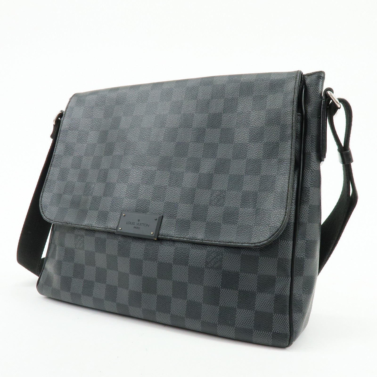 Louis Vuitton Damier Graphite District PM Shoulder Bag Noir N41260