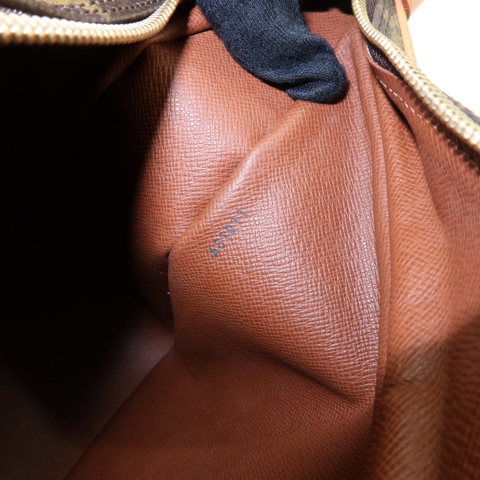 Louis Vuitton Monogram Boulogne 30 Canvas Shoulder Bag Brown M51265