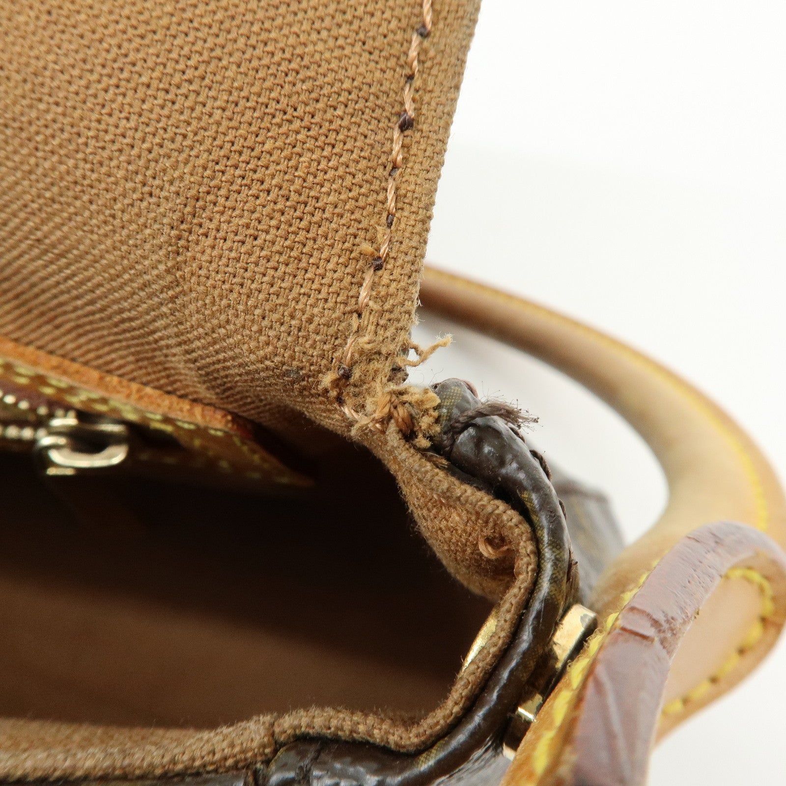 Louis Vuitton Monogram Canvas Mini Looping Shoulder Bag Hand Bag M51147