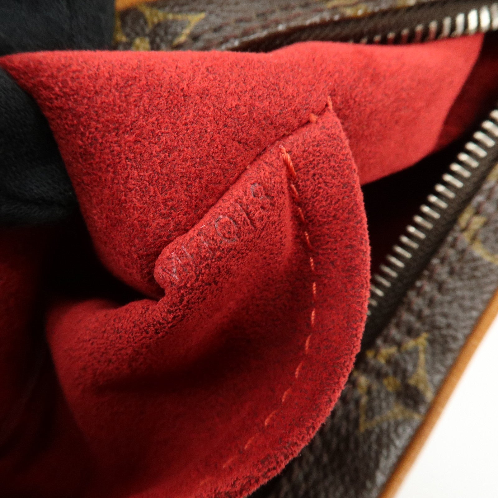 Louis Vuitton Monogram Pochette Croissant Shoulder Bag Hand Bag M51510