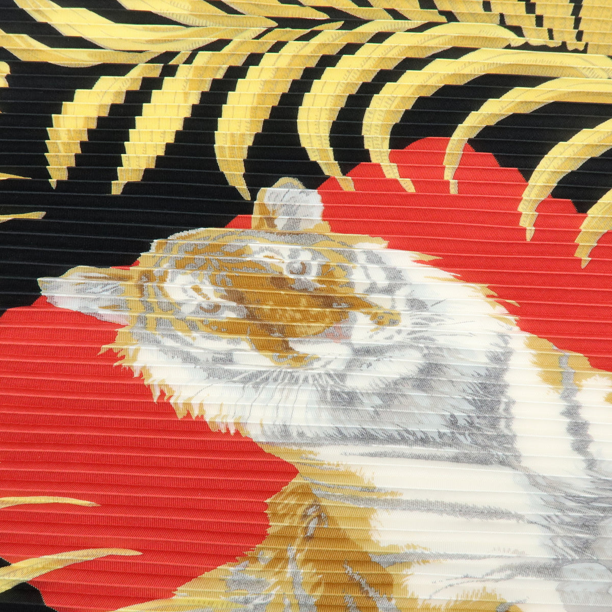 HERMES Pleated Carre 90 Silk 100% Scarf Tigre Royal Black Red Gold