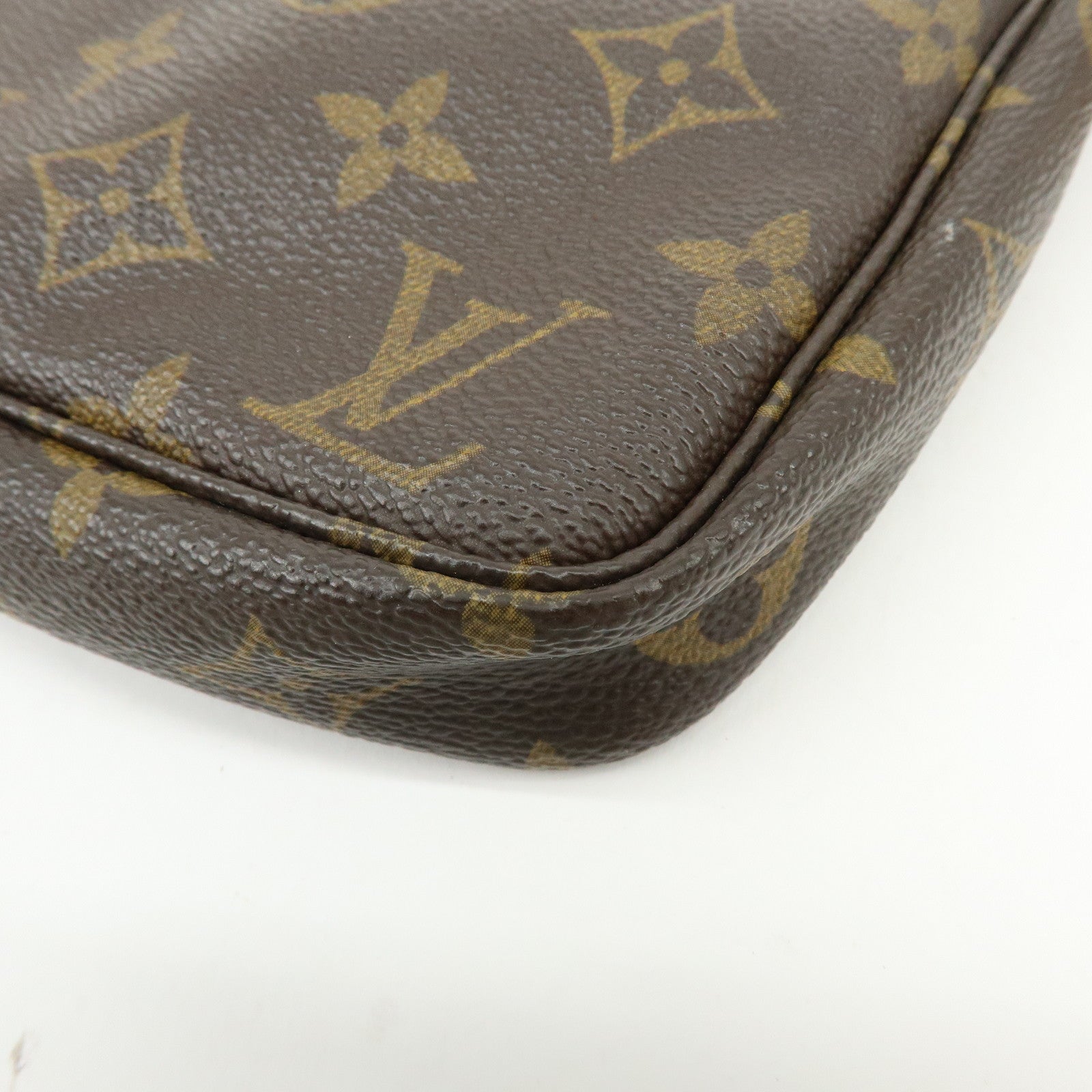 Louis Vuitton Monogram Pochette Accessoires Pouch Hand Bag M51980
