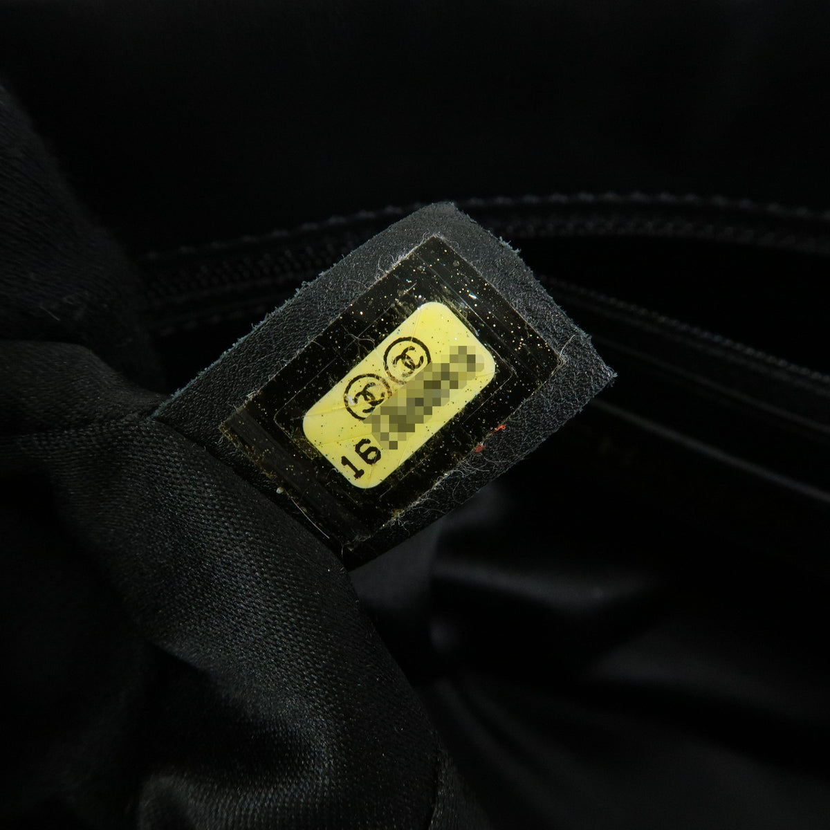 CHANEL Calf Skin V Stich Shevron Chain Shoulder Bag Tote Bag Black