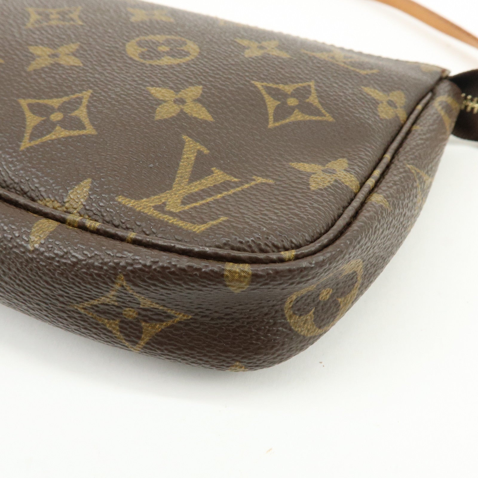 Louis Vuitton Monogram Pochette Accessoires Hand Bag Brown M51980