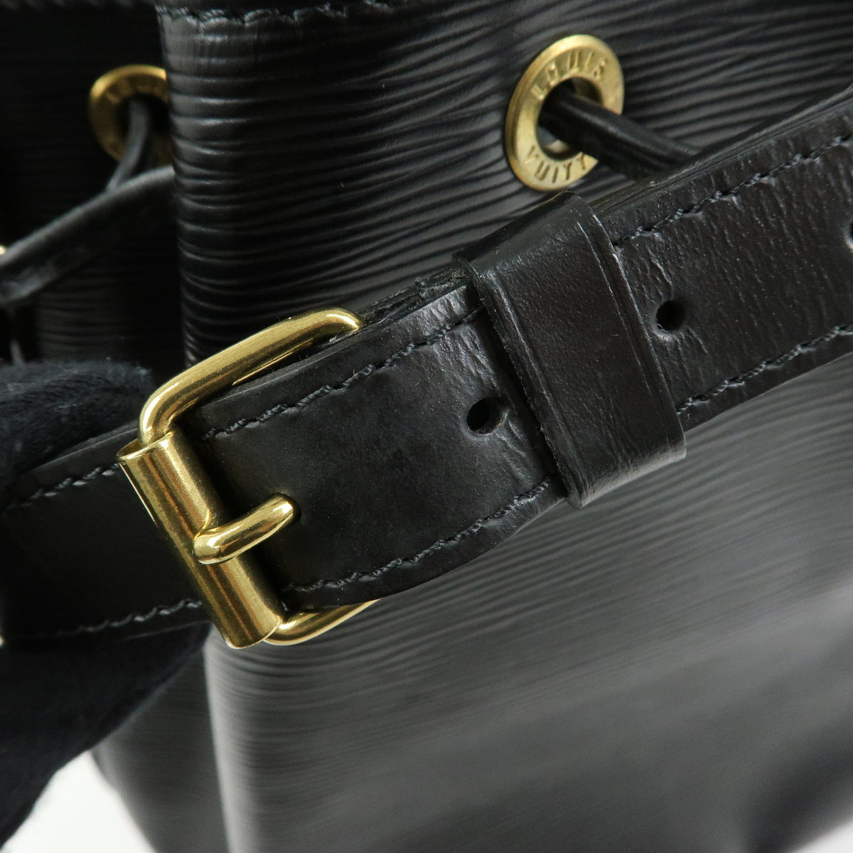 Louis Vuitton Epi Petit Noe Shoulder Bag Noir Black M44102