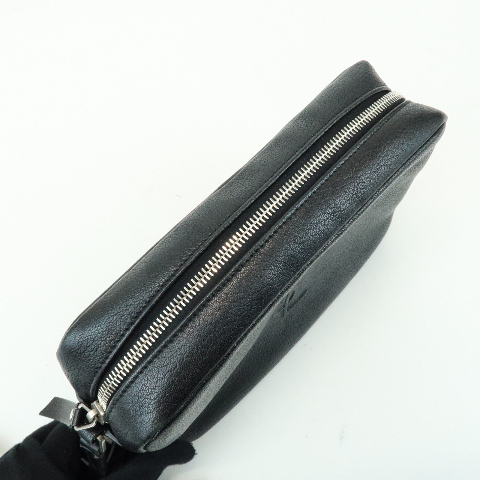 SAINT LAURENT PARIS Lou Cassandra Leather Shoulder Bag Tassel Black