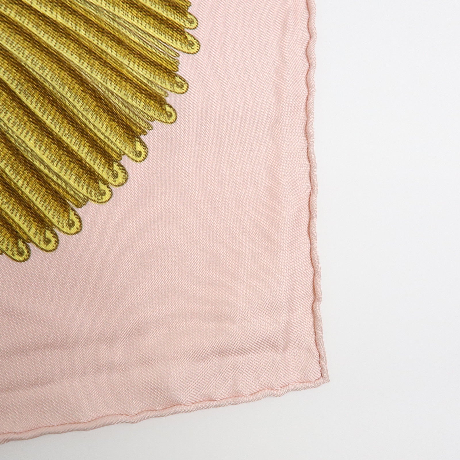HERMES Carre 90 Silk 100% Scarf Poste et Cavalerie Light Pink Gold