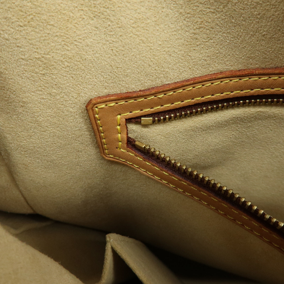 Louis Vuitton Monogram Looping GM Shoulder Bag Brown M51145