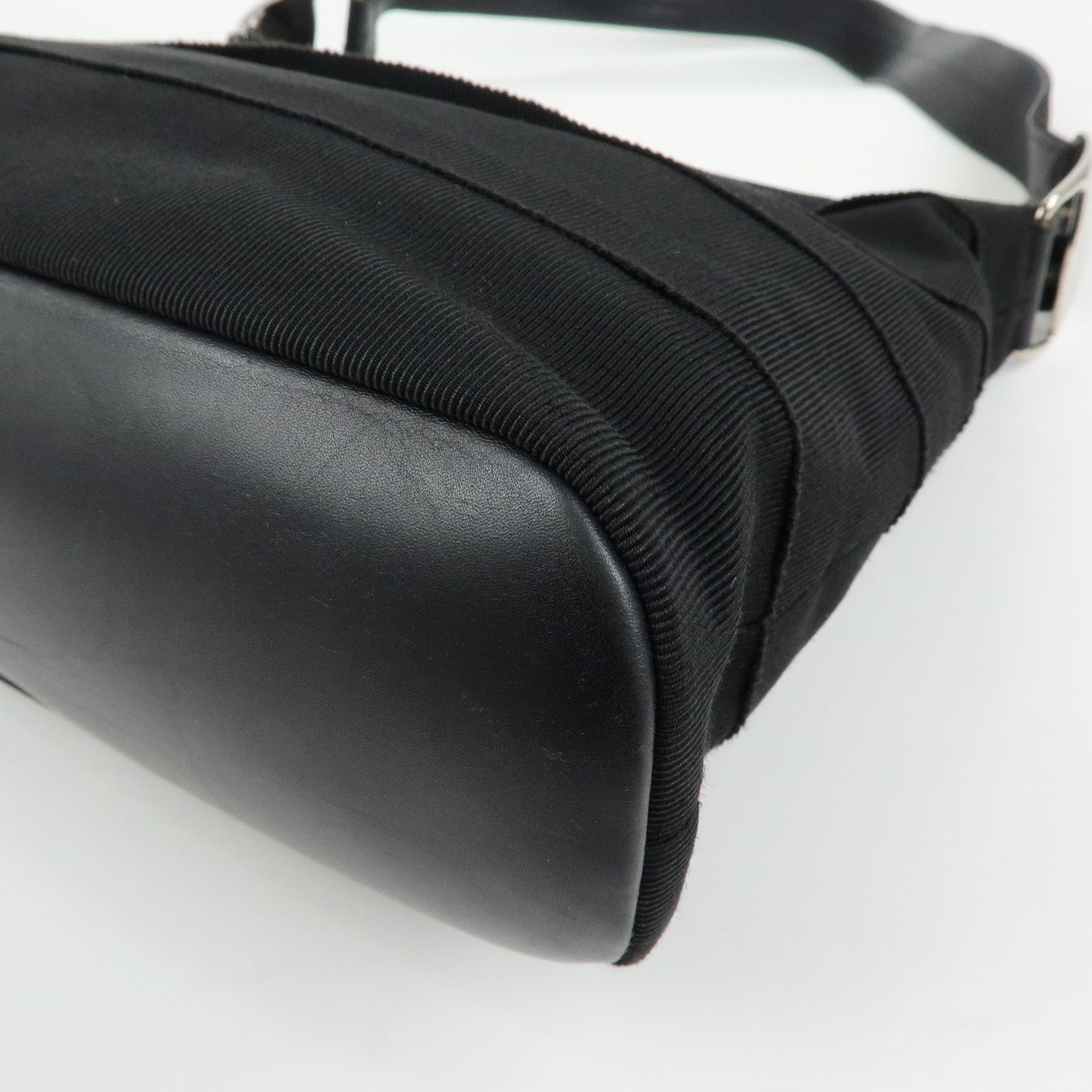 Ferragamo Vara Canvas Leather Shoulder Bag Hand Bag Black