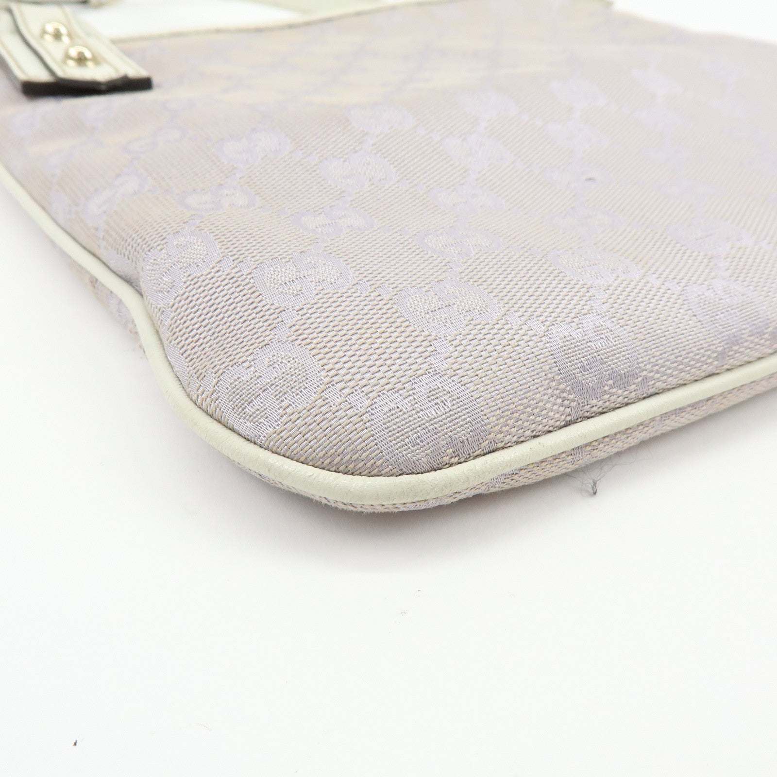 GUCCI GG Canvas Leather Shoulder Bag Light Purple White 257246
