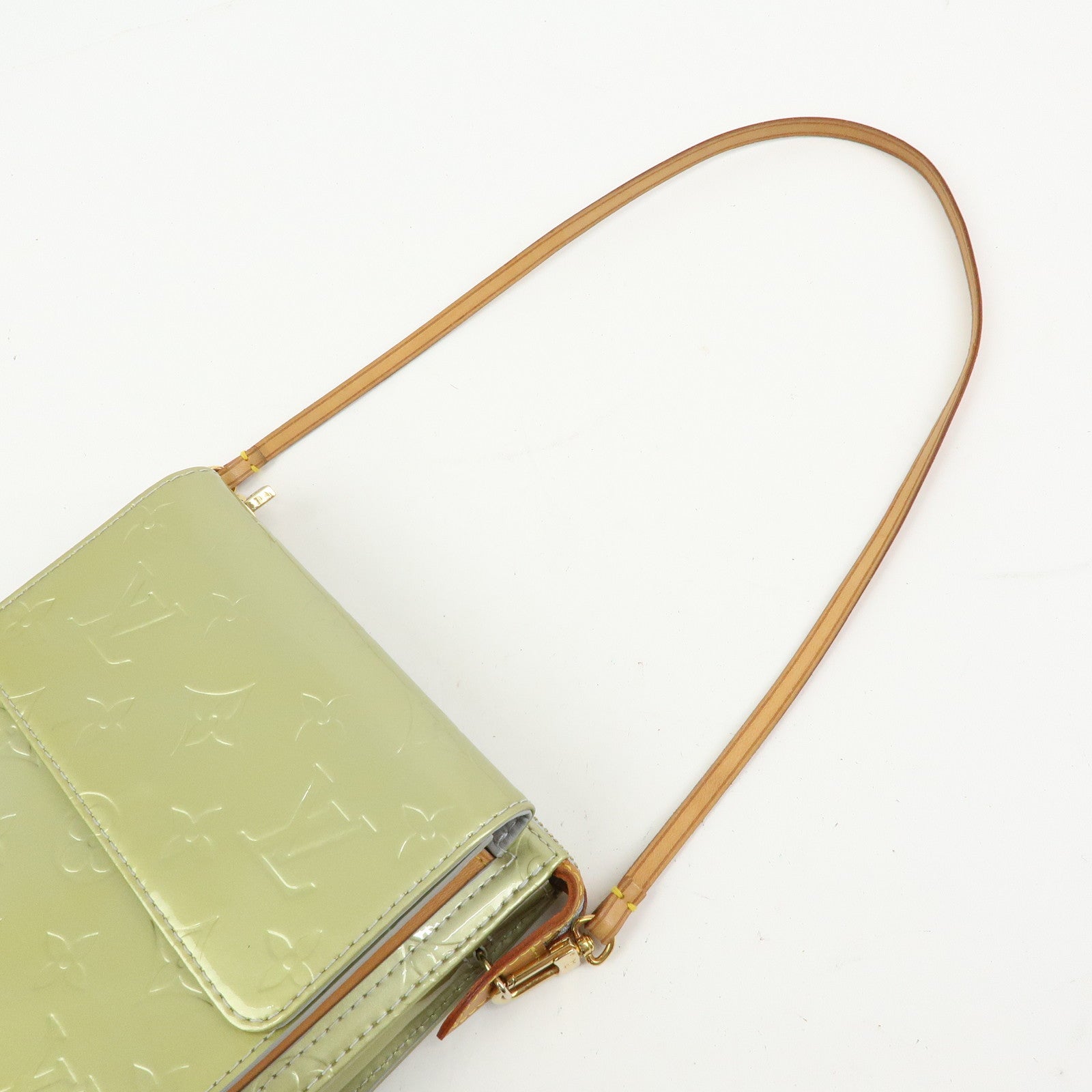 Louis Vuitton Monogram Vernis Leather Mott Shoulder Bag Gris M91030