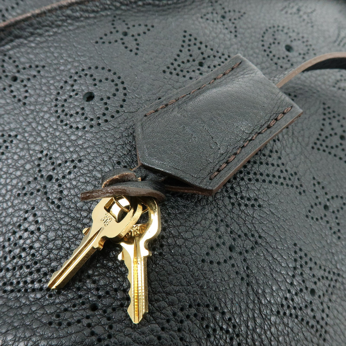 Louis Vuitton Monogram Mahina Selene PM Shoulder Bag Noir M94314