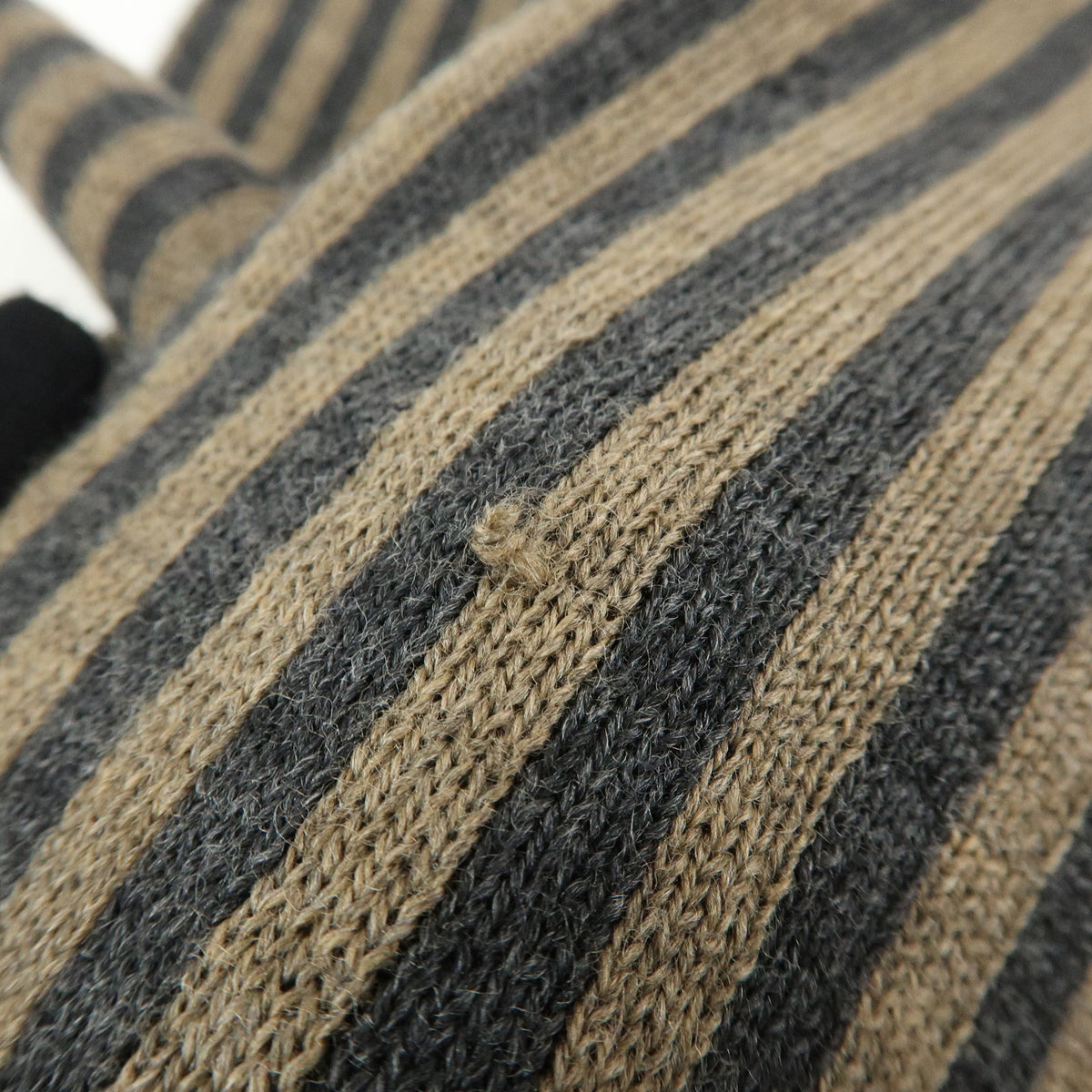 FENDI Zucca Pequin Wool 100% Knitted Shawl Scarf Brown