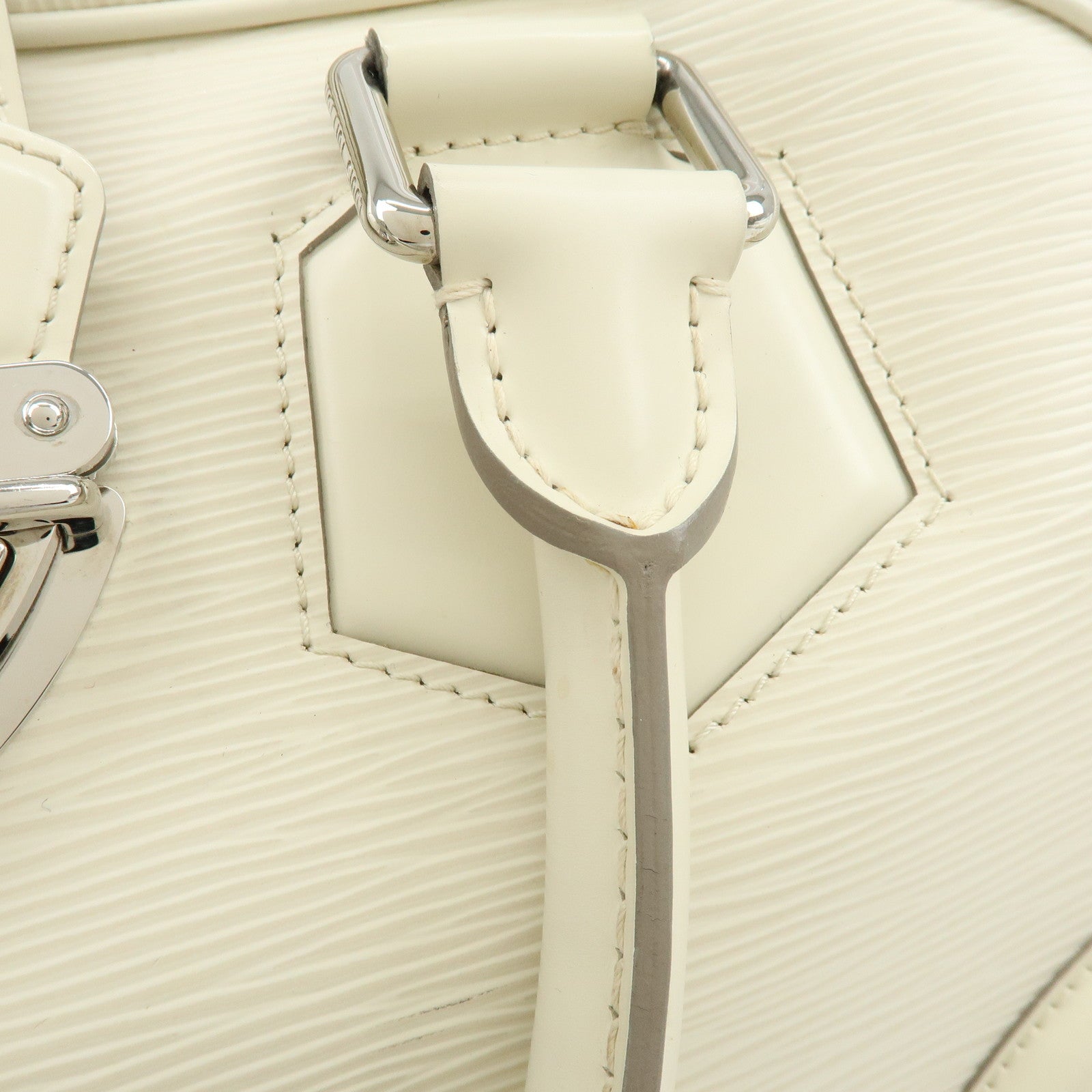 Louis Vuitton Epi Montaigne GM Bowling Hand Bag Ivoire White M5931J