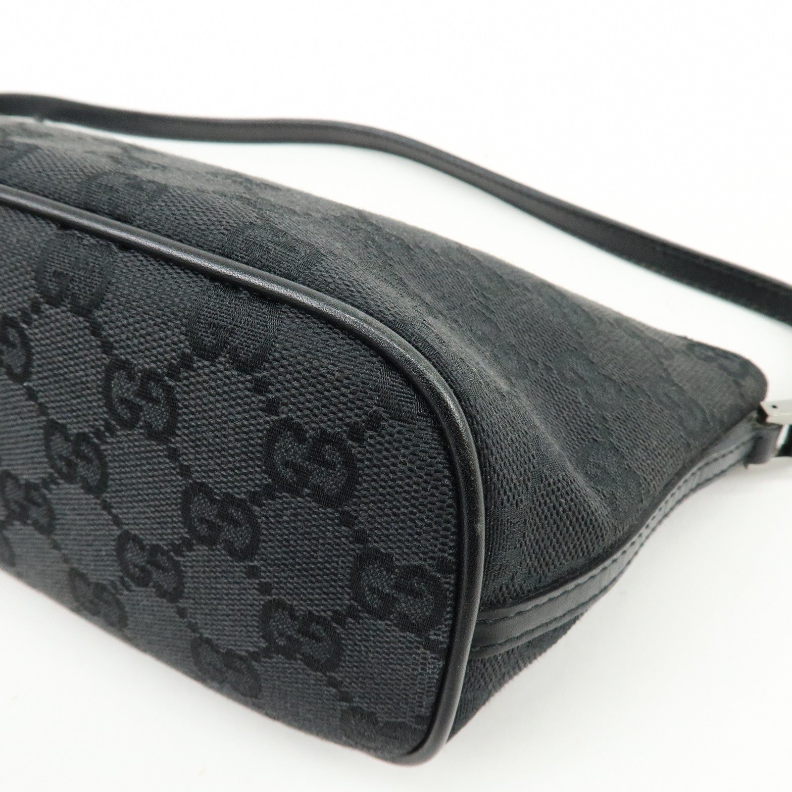 GUCCI Boat Bag GG Canvas Leather Accessory Pouch Hand Bag Black 07198