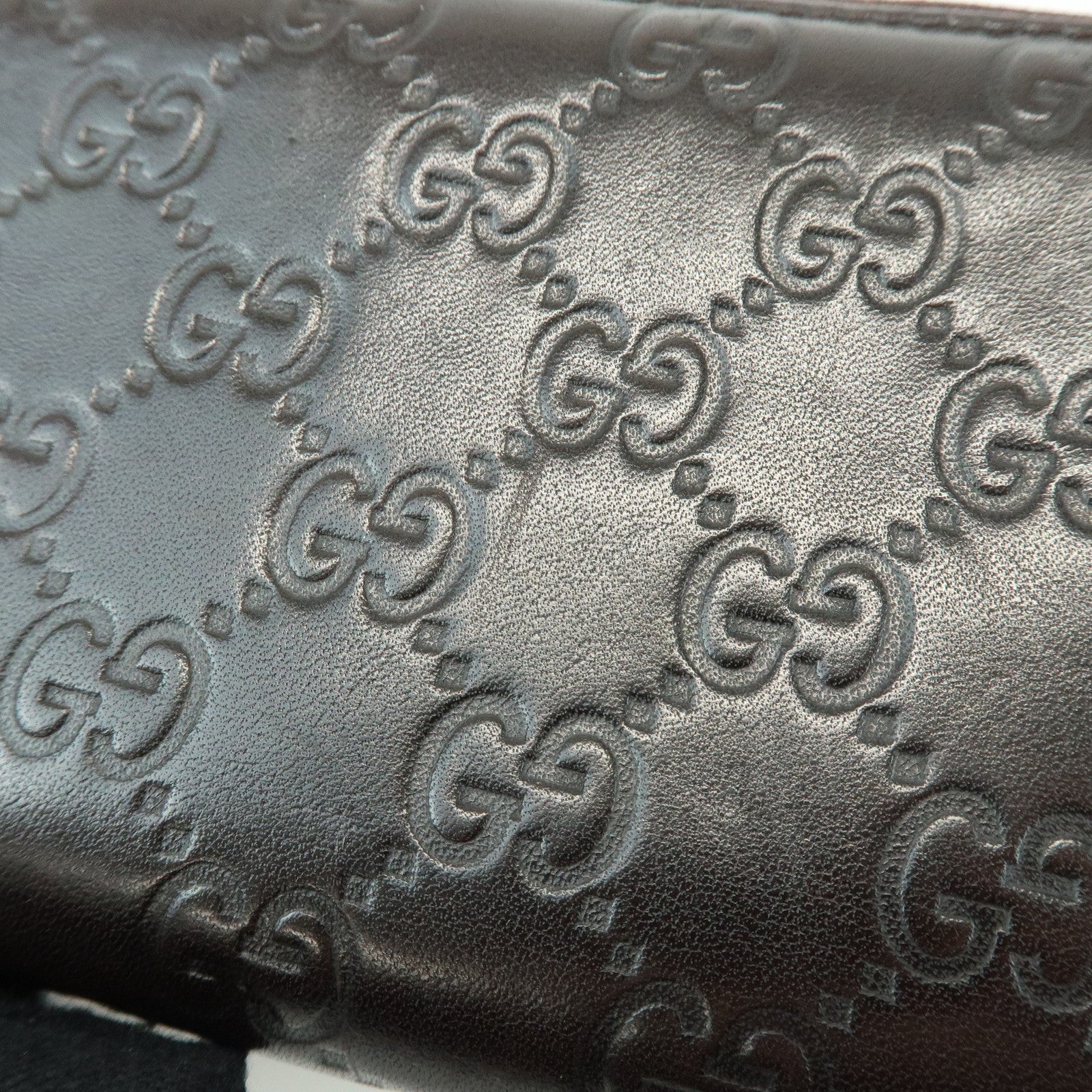 GUCCI Interlocking G Guccissima Leather Round Zippy Long Wallet