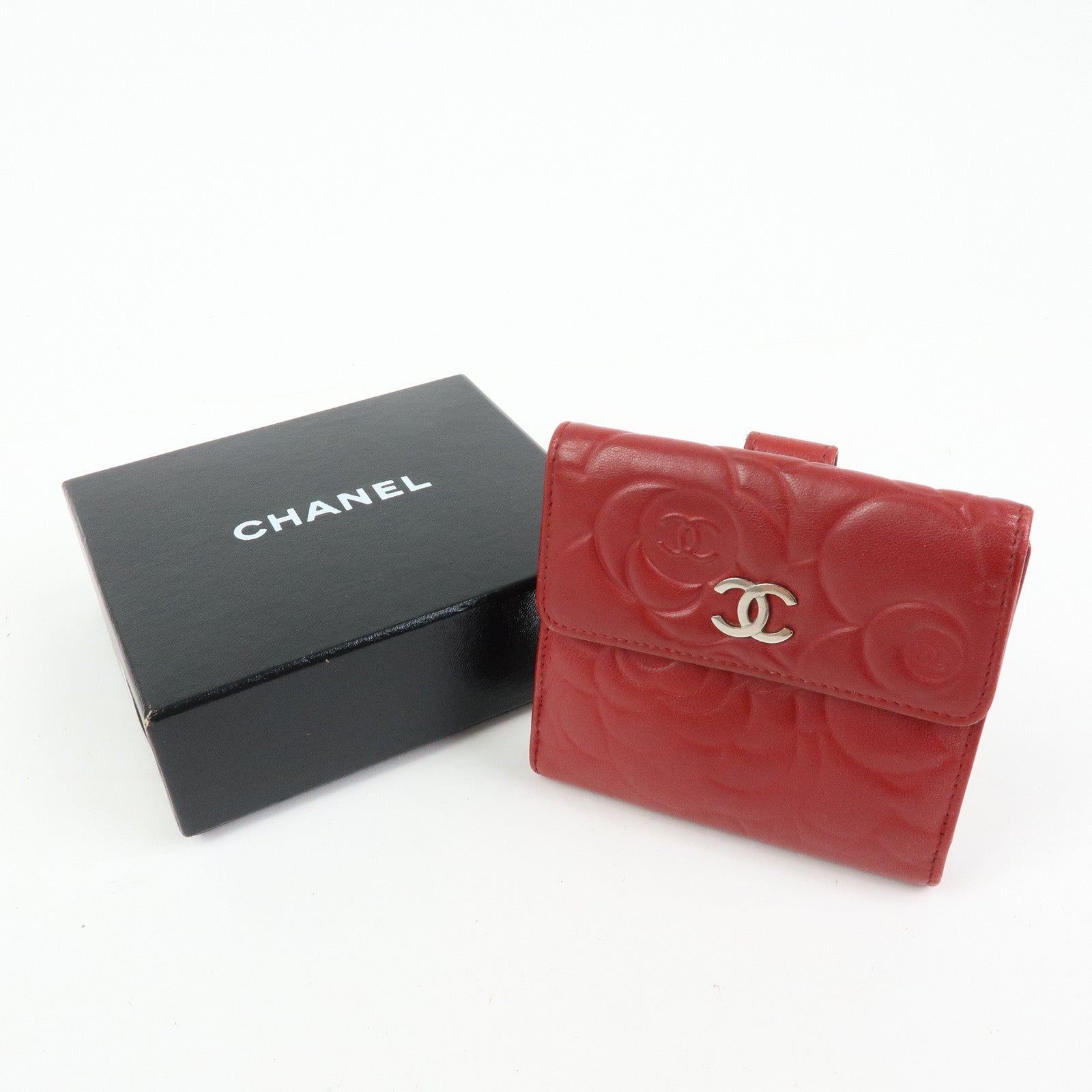CHANEL Camellia COCO Mark Lamb Skin Bi-fold Compact Wallet Red A47422