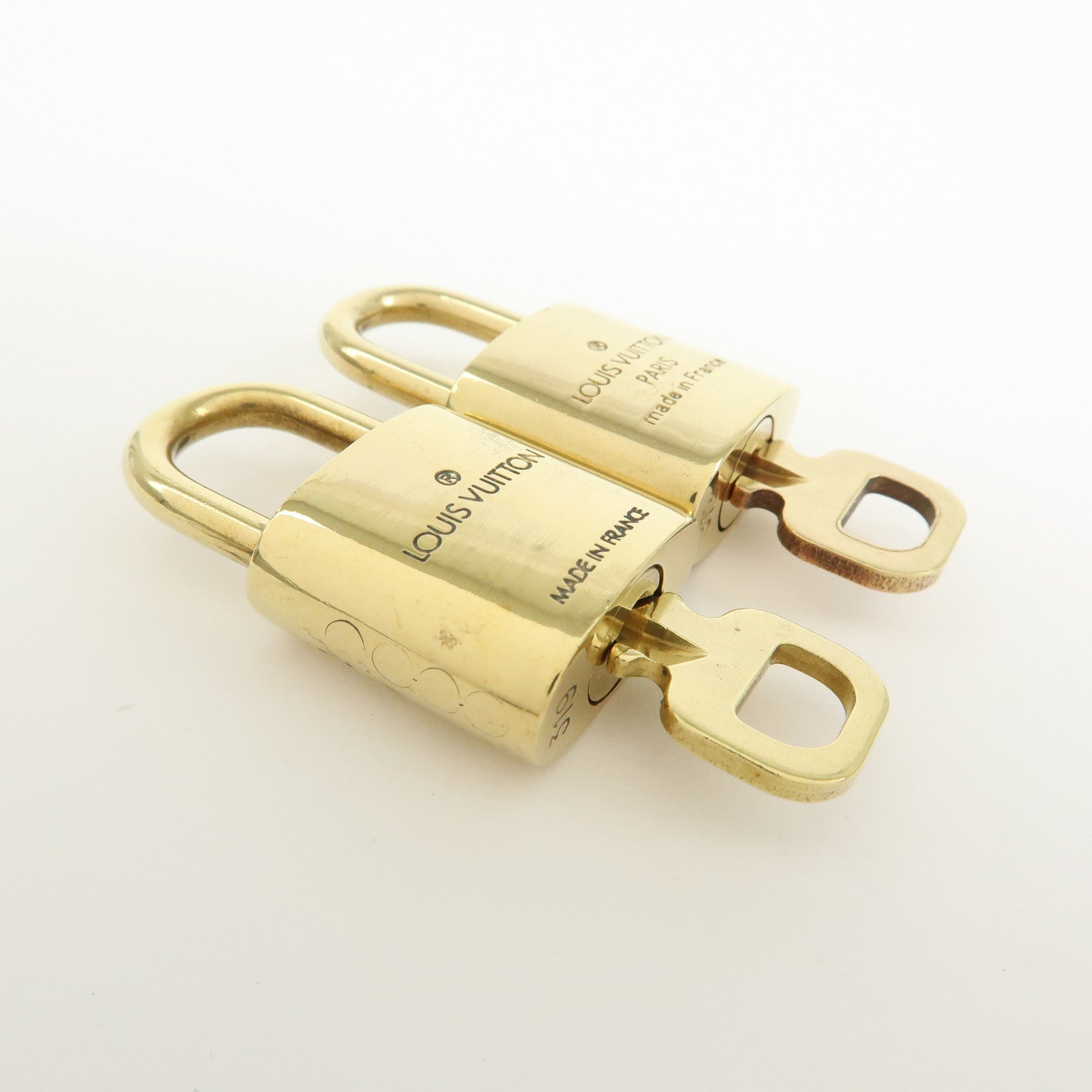 Louis Vuitton Set of 10 Lock & Key Cadena Key Lock Gold