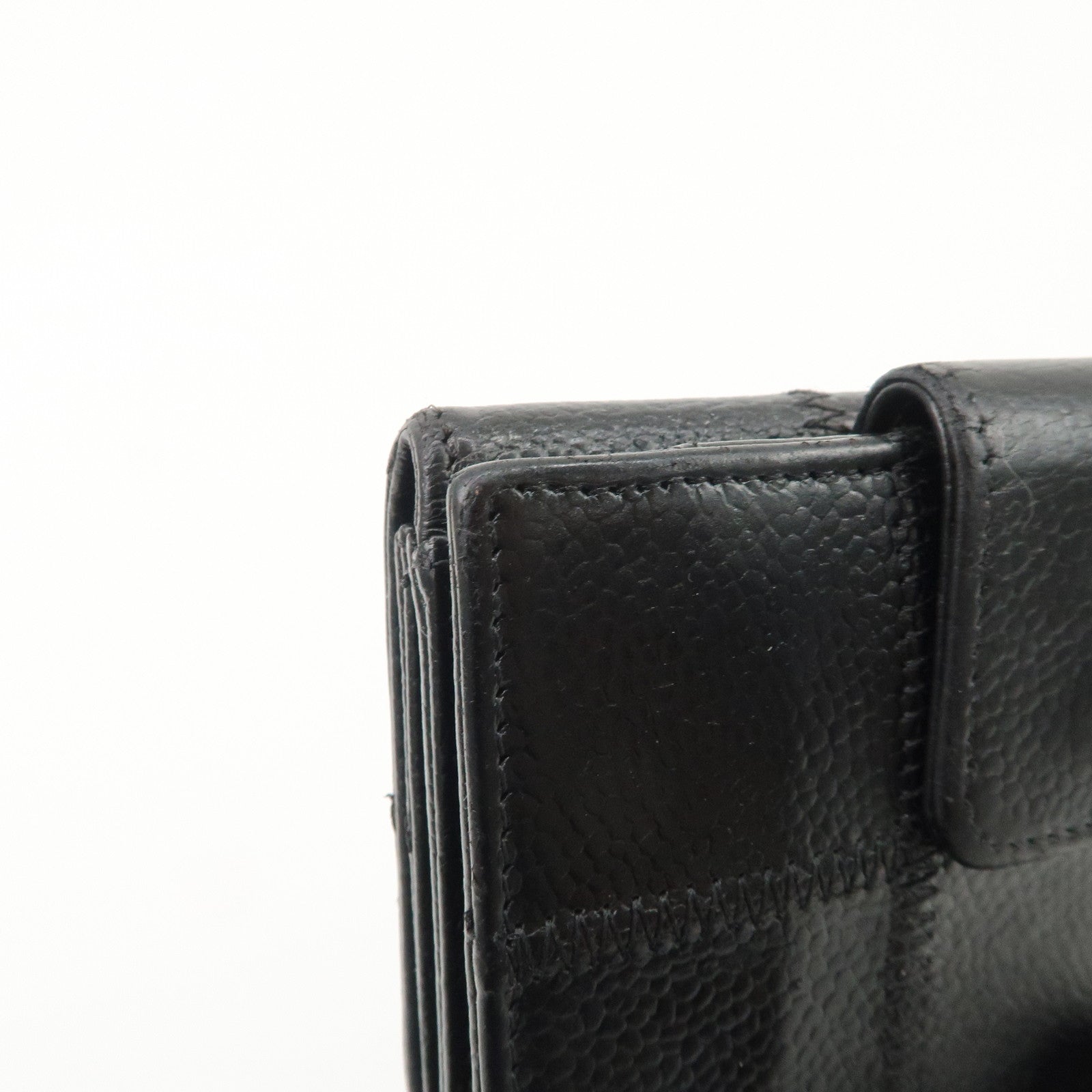 CHANEL Chocolate Bar Caviarskin W Hook Small Wallet Black Used