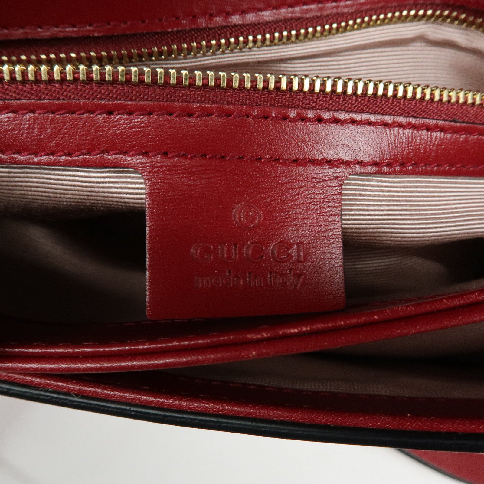 GUCCI Double G Arli Leather Shoulder Bag Crossbody Bag Red 550129