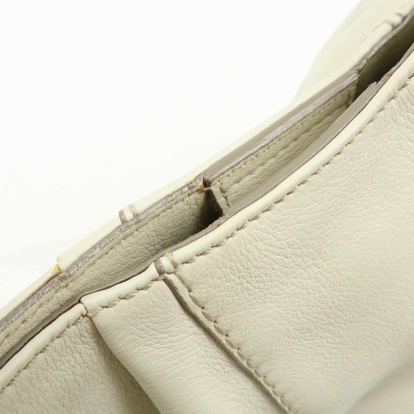 Ferragamo Gancini Leather Shoulder Bag Hand Bag Ivory