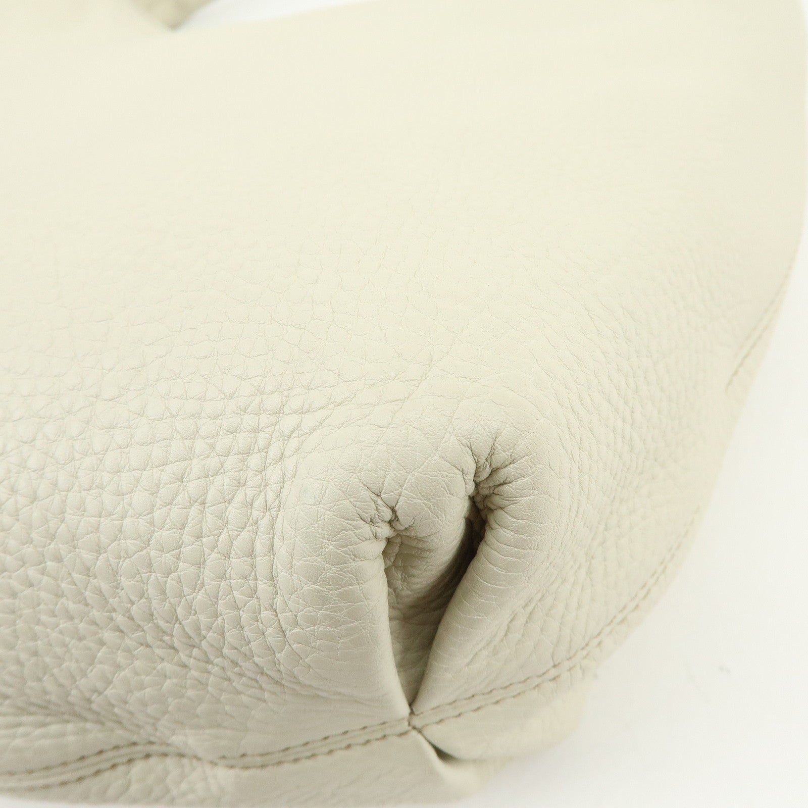GUCCI SOHO Interlocking G Leahter Shoulder Bag White 282304