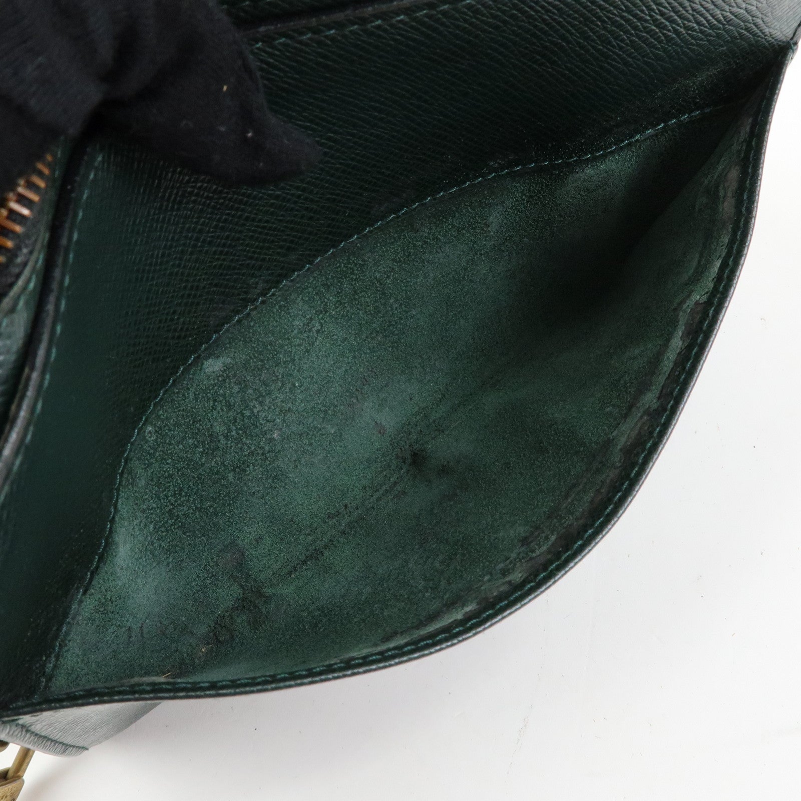 Louis Vuitton Taiga Baikal Clutch Bag Pouch Epicea M30184
