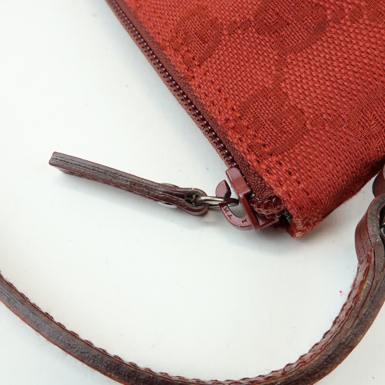 GUCCI Boat Bag GG Canvas Leather Accessory Pouch Hand Bag Red 07198