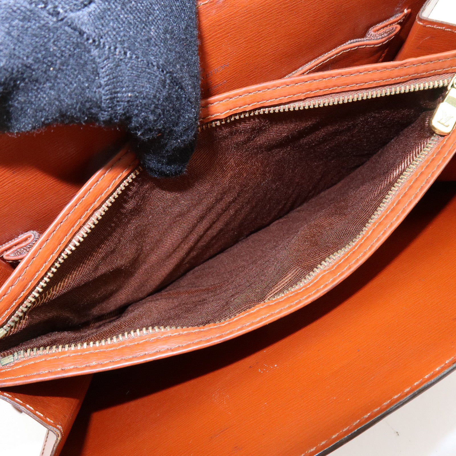 Louis Vuitton Epi Leather Capucines Shoulder Bag Kenya Brown M52343