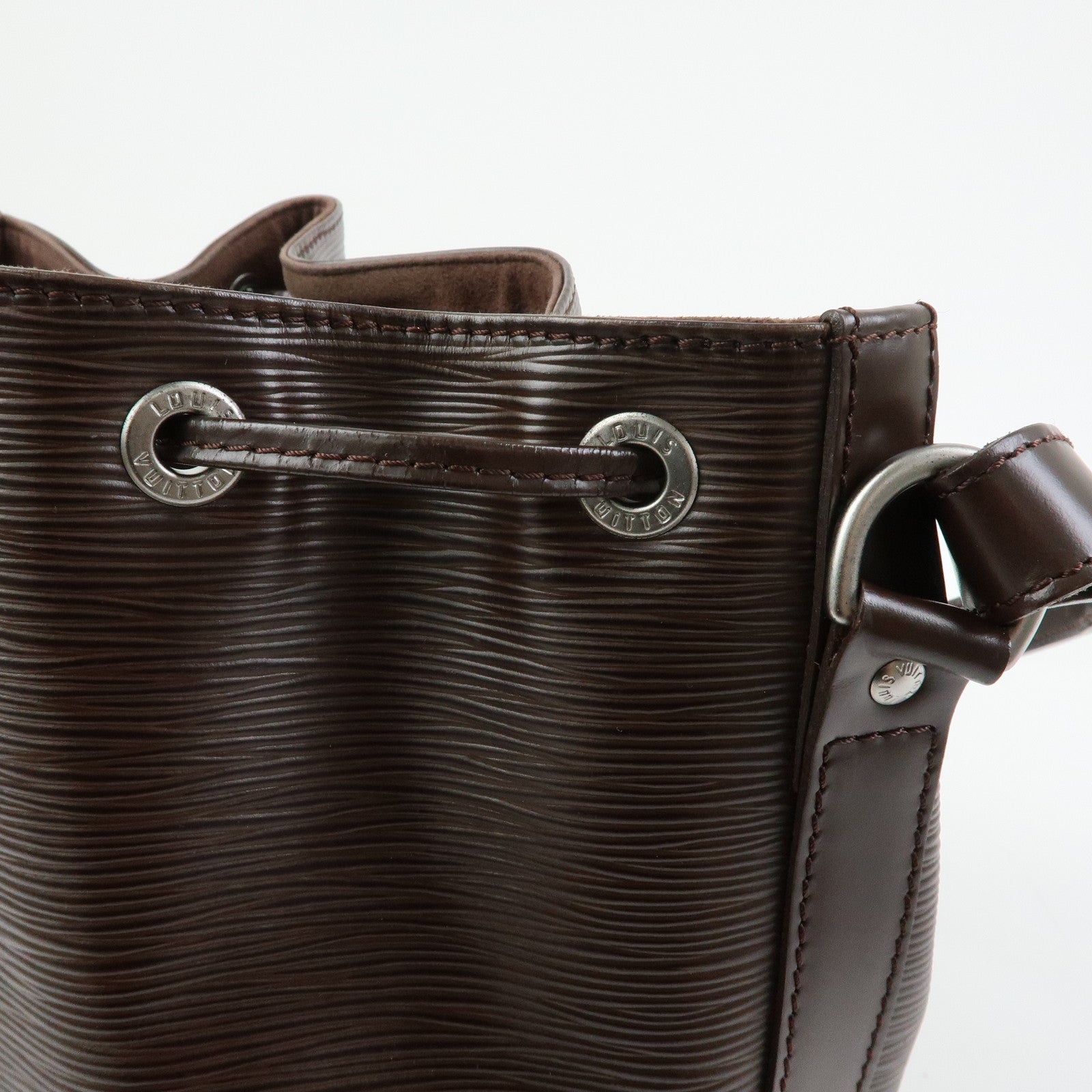 Louis Vuitton Epi Petit Noe Leather Shoulder Bag Mocha M5901D