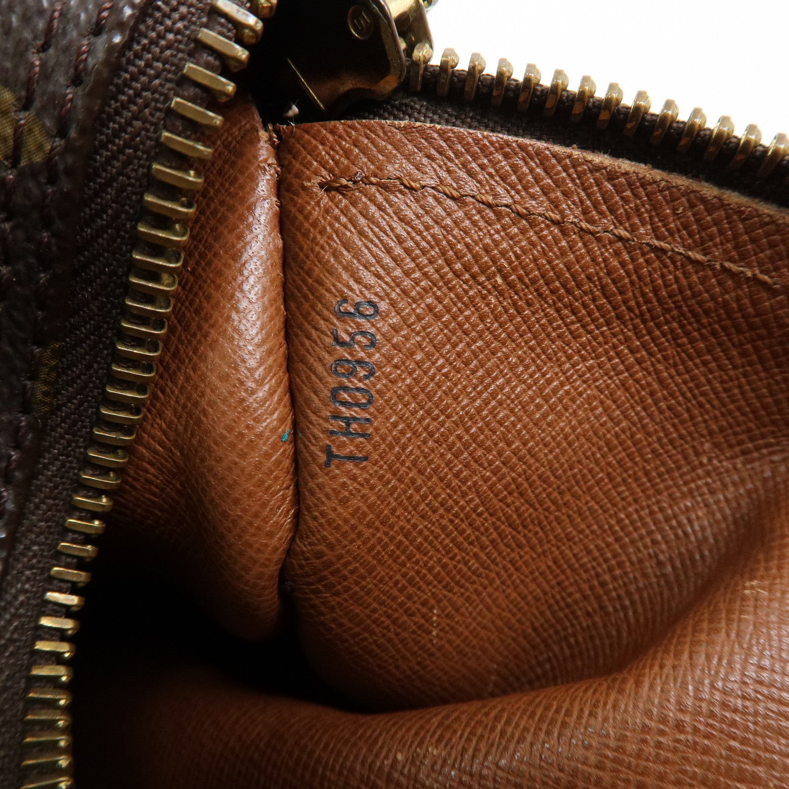 Louis Vuitton Monogram Papillon 30 Hand Bag Brown M51385