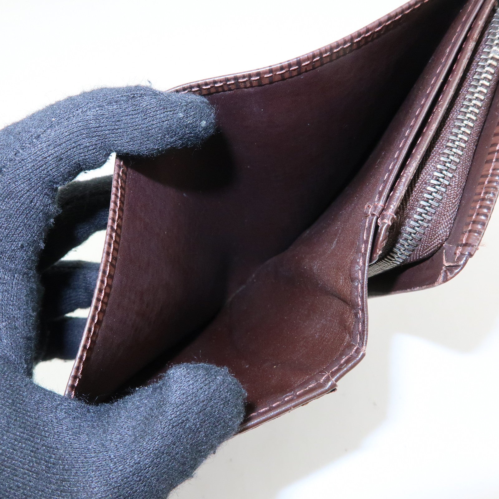 Louis Vuitton Epi Porte Monnaie Billet Tresor Bi-fold Wallet M6350D
