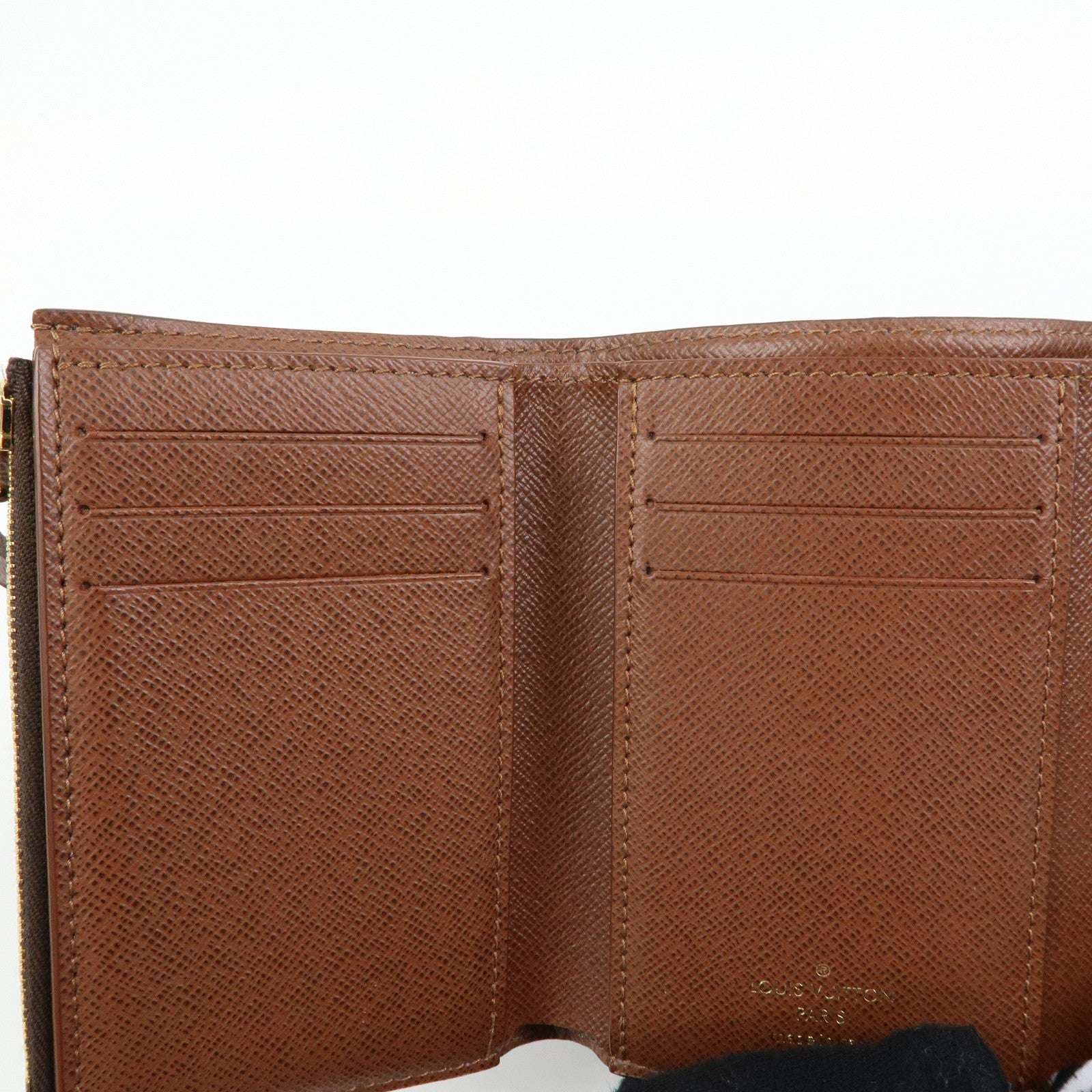 Louis Vuitton Monogram Portefeuille Victorine Tri-fold Wallet M62472