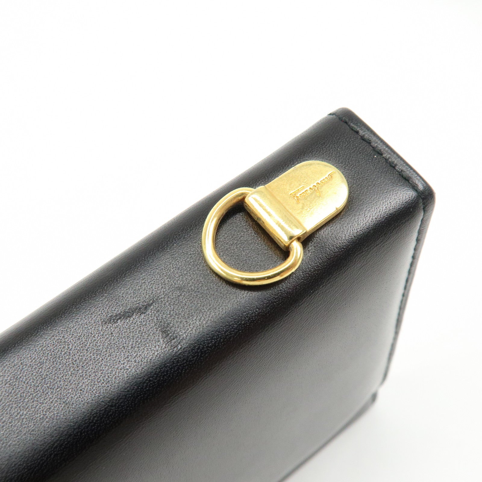 Ferragamo Gancini Leather Compact Wallet Shoulder Wallet Black
