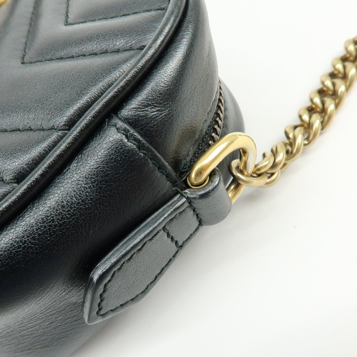 GUCCI GG Marmont Leather Chevron Shoulder Crossbody Bag Black 448065