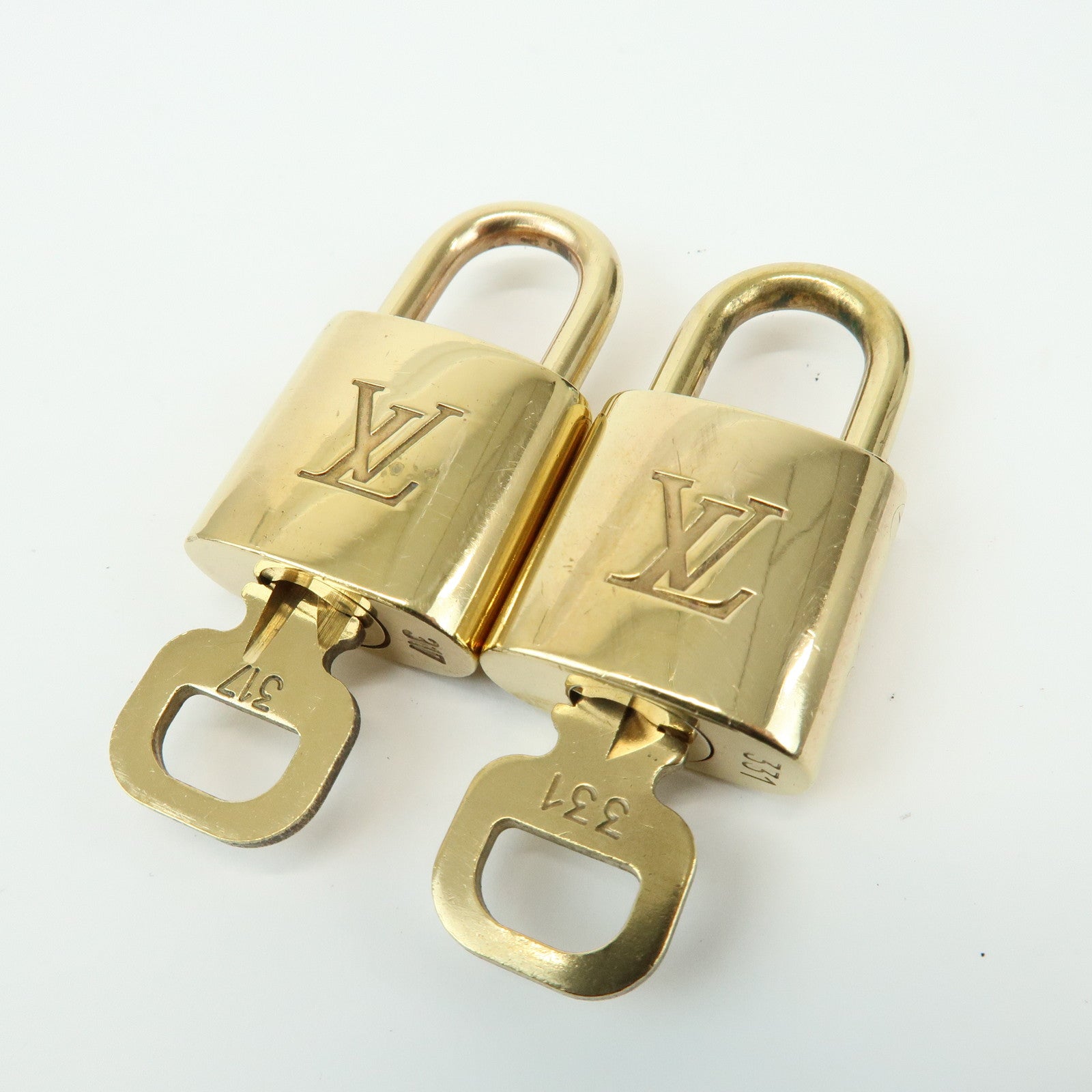 Louis Vuitton Set of 10 Lock & Key Cadena Key Lock